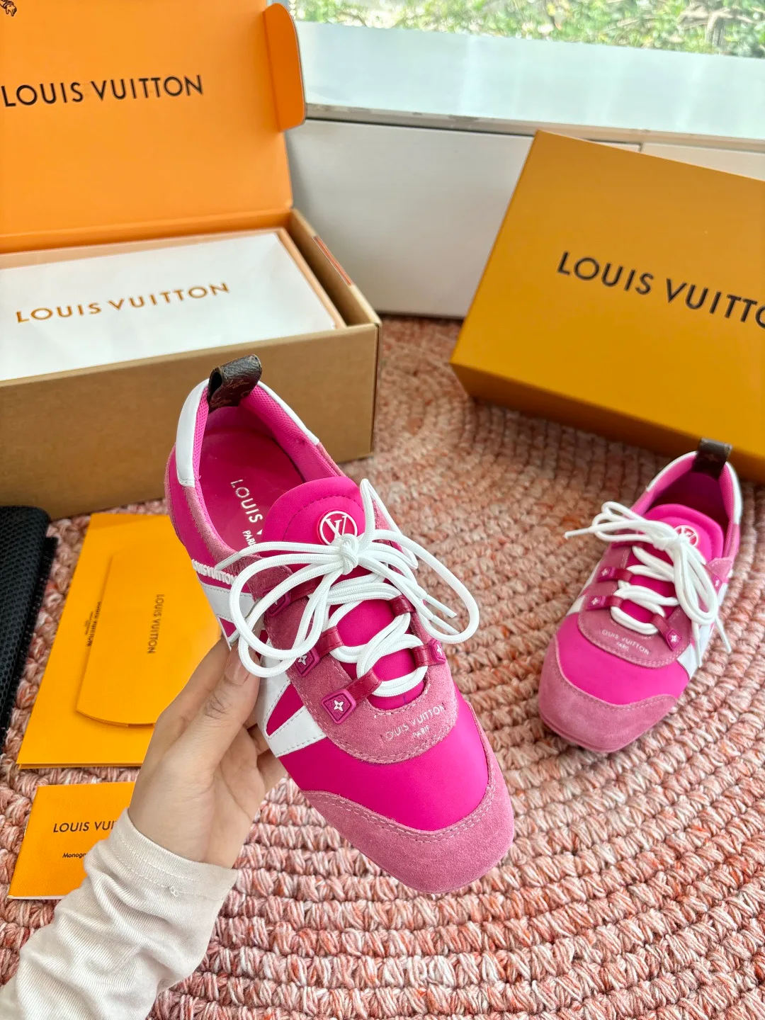 Кроссовки Женские Louis Vuitton 14164959