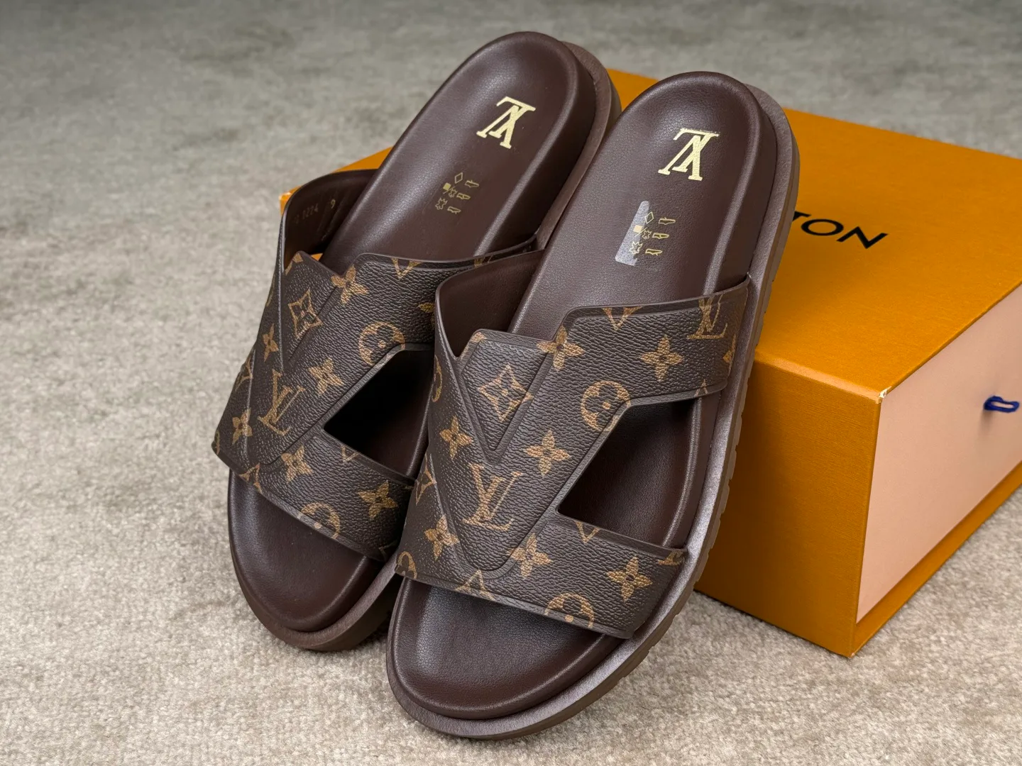 Сандалии Мужские Louis Vuitton 1893547