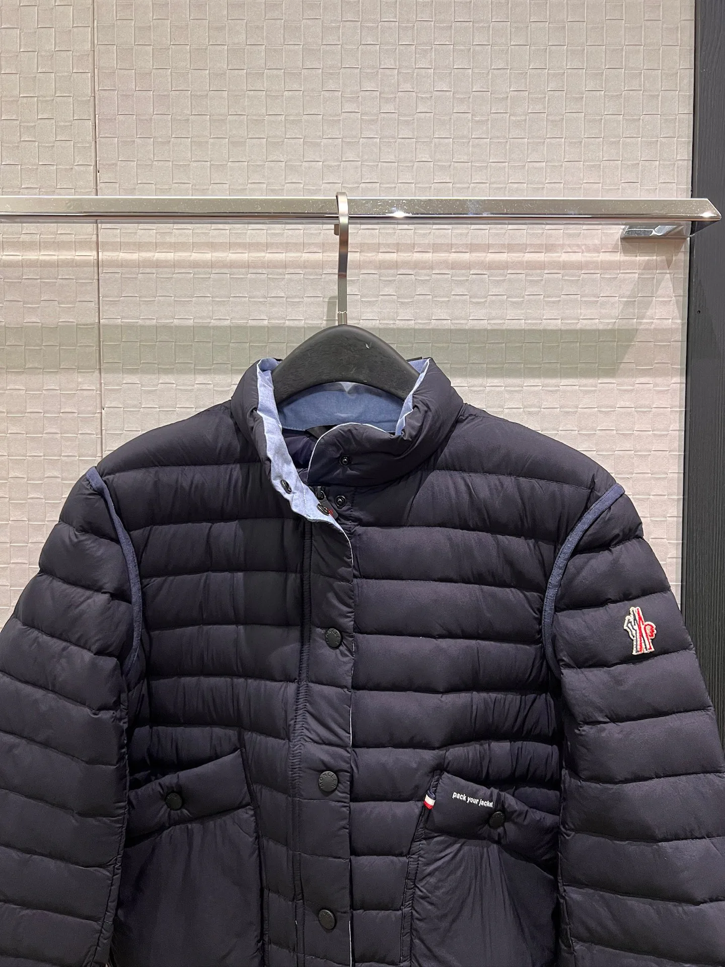 Куртки И Пуховики Женские Moncler 19647973