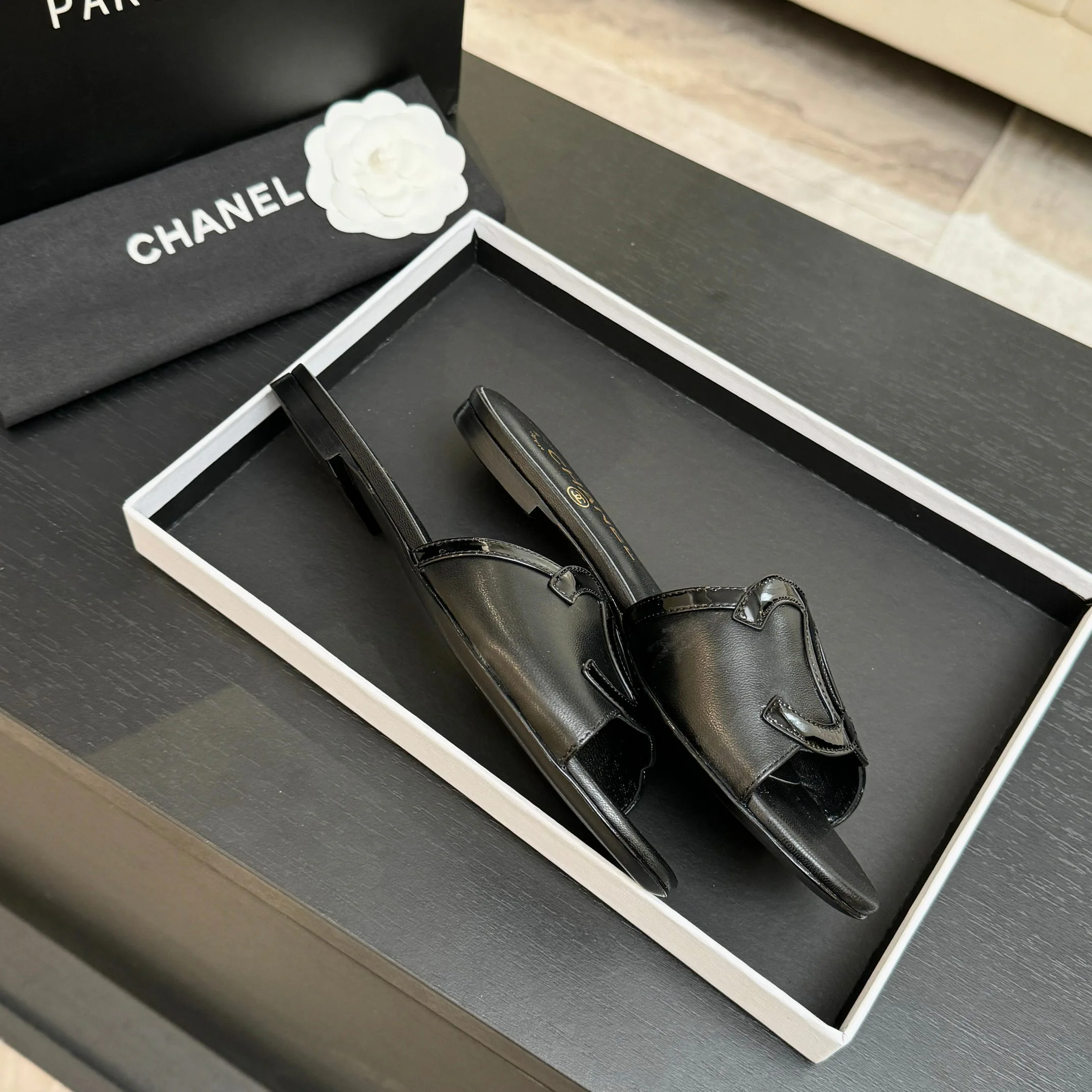 Сандалии Женские Chanel 11648954