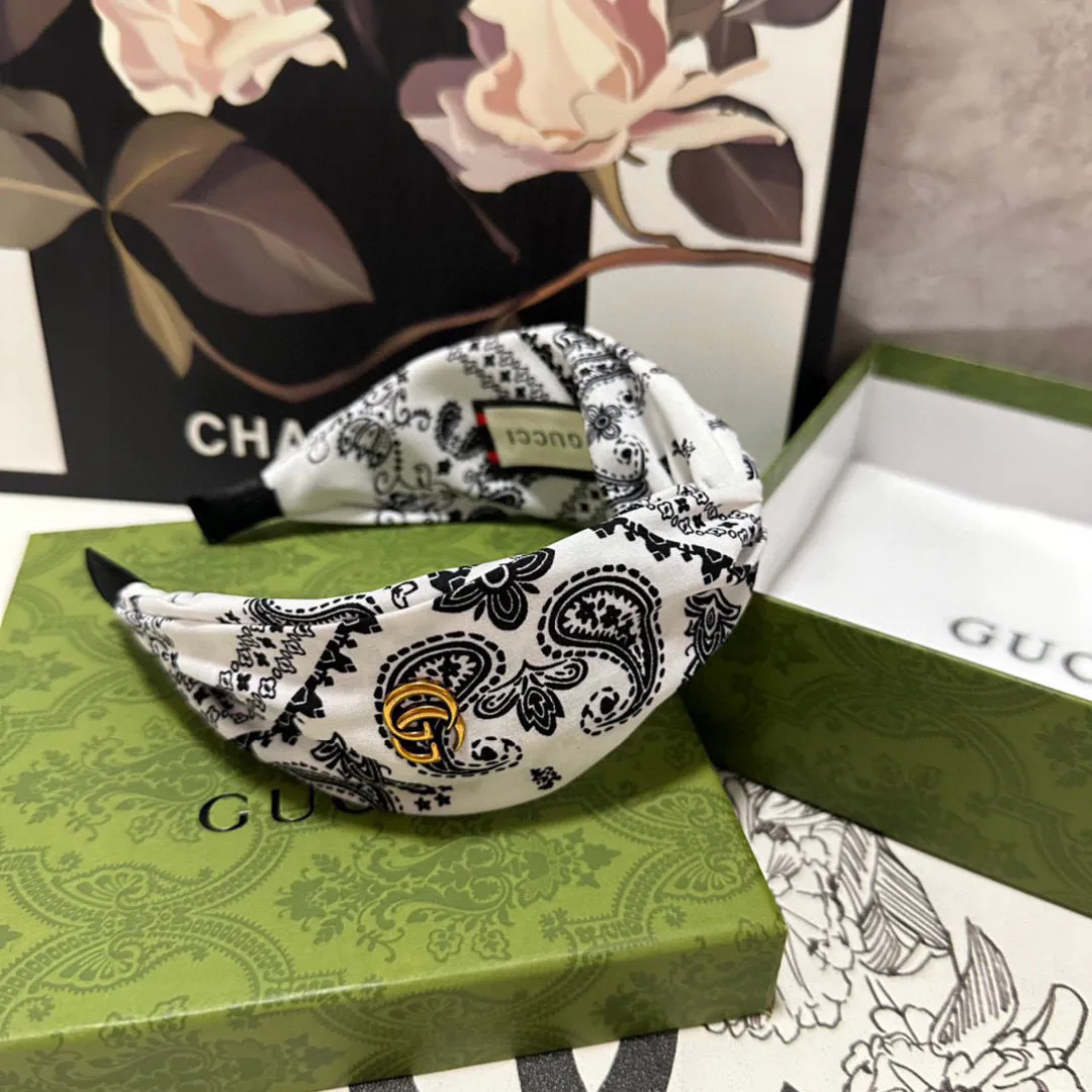 Головные Уборы Gucci 11469213