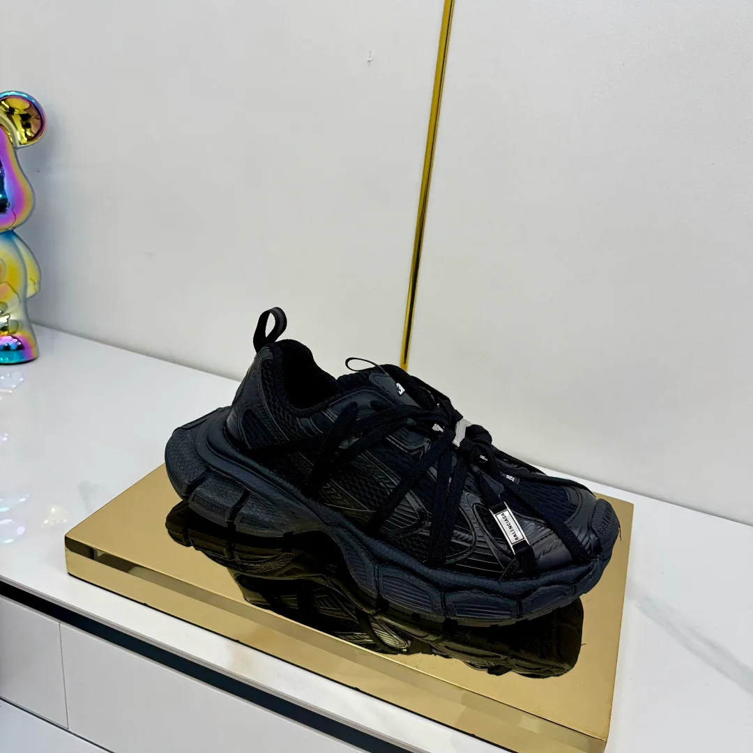 Кроссовки Женские Balenciaga 11165634