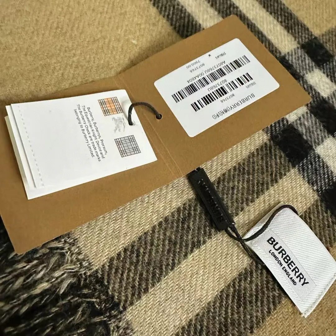 Шарфы Burberry 4401