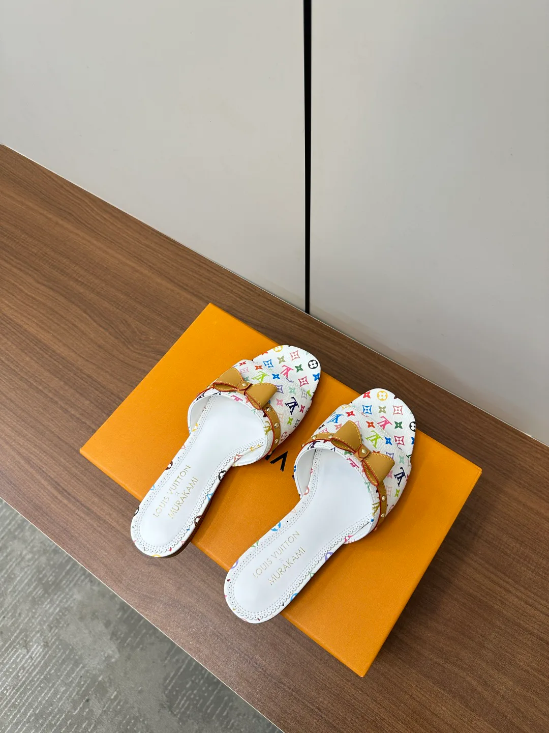 Шлепанцы Женские Louis Vuitton 27922