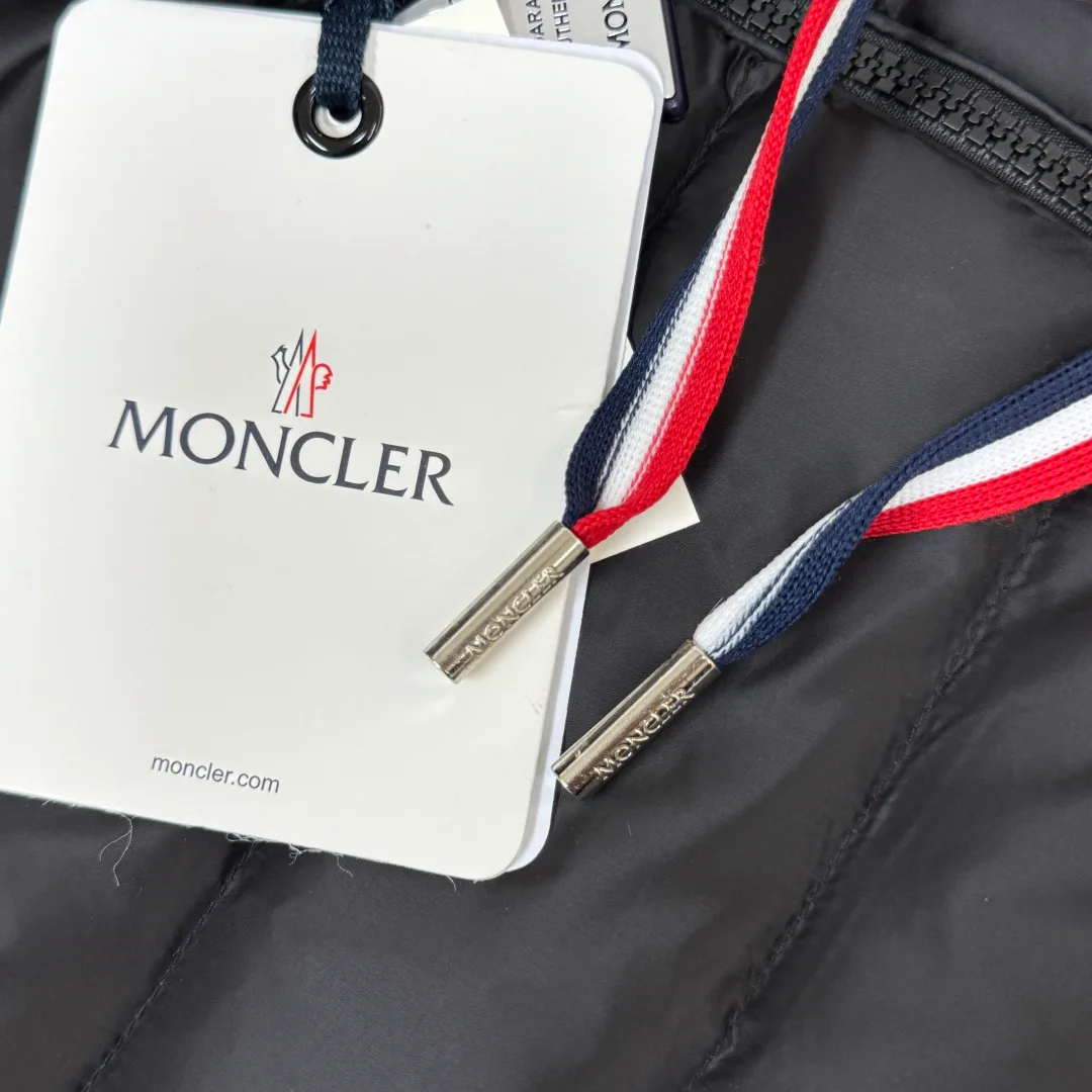Куртки И Пуховики Мужские Moncler 3984724