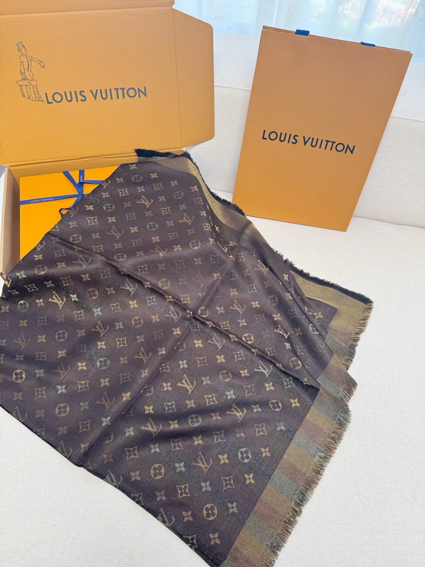 Шарфы Louis Vuitton 437763