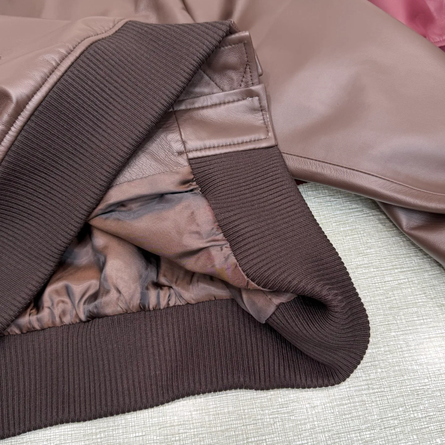 Кожаные Куртки И Дублёнки Женские Bottega Veneta 17408438