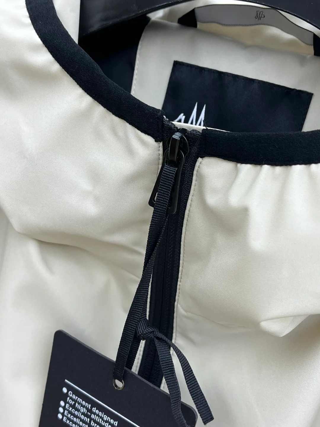 Куртки И Пуховики Мужские Moncler 17410561
