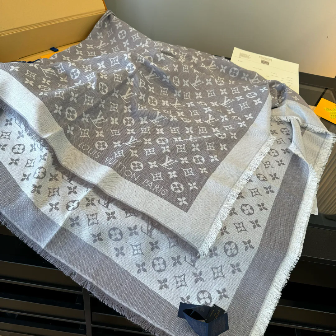 Шарфы Louis Vuitton 1303430