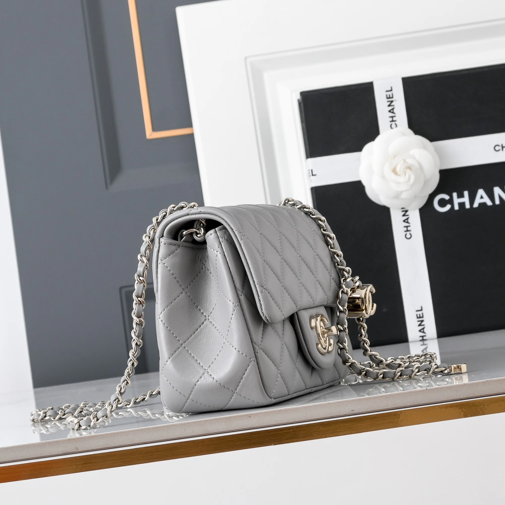 Классические Сумки Женские Chanel 18148076