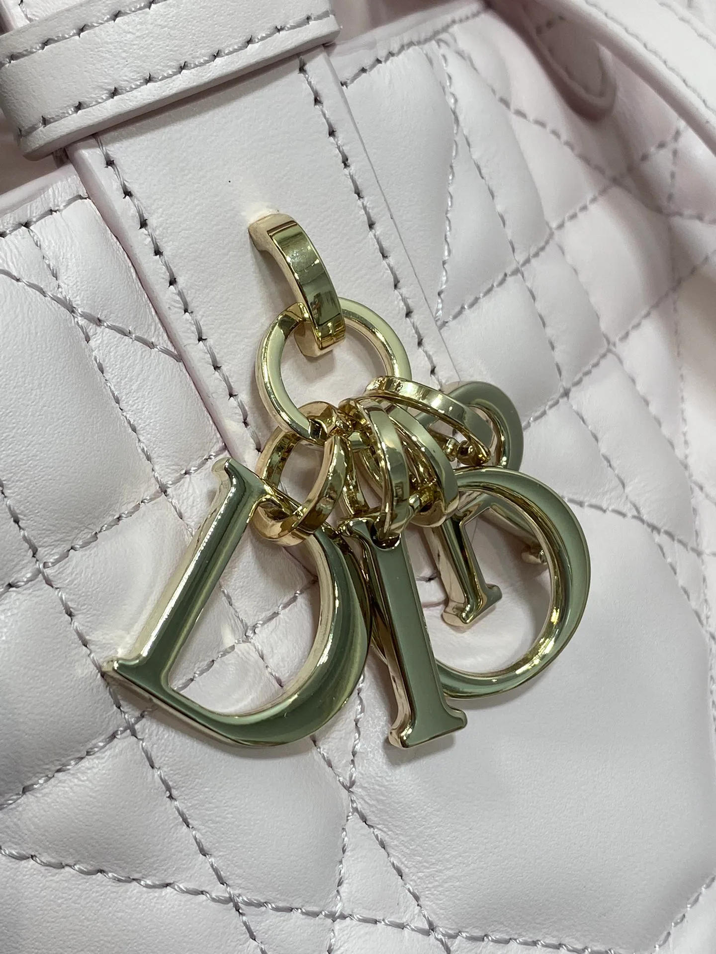 Классические Сумки Женские Christian Dior 11562687