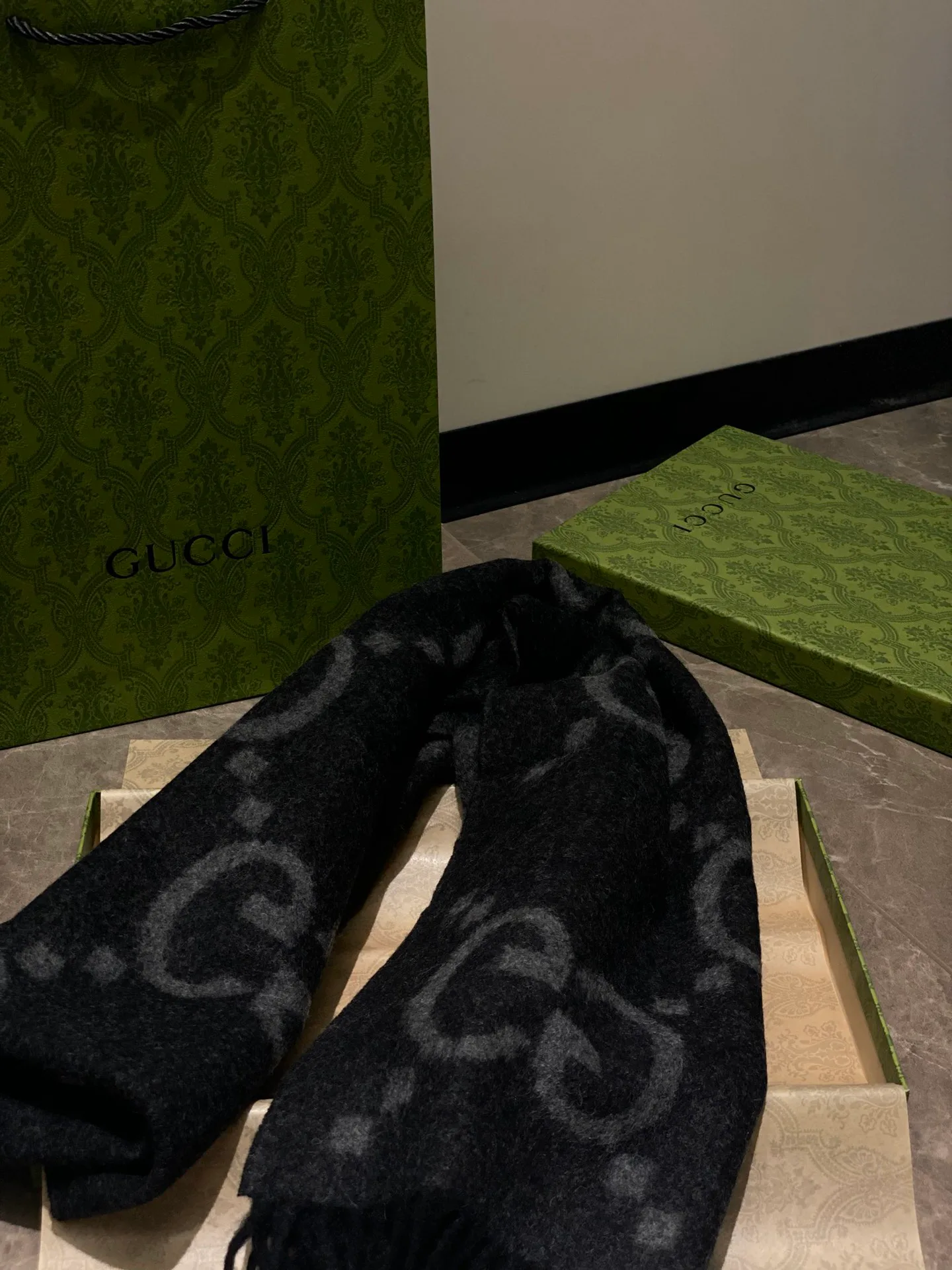 Шарфы Gucci 436114