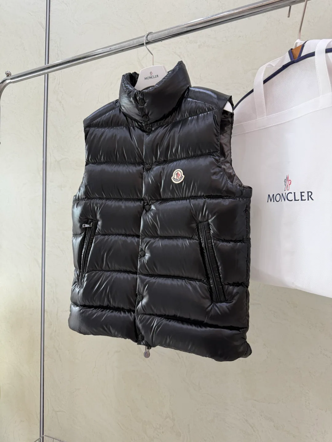 Жилеты Женские Moncler 18376095