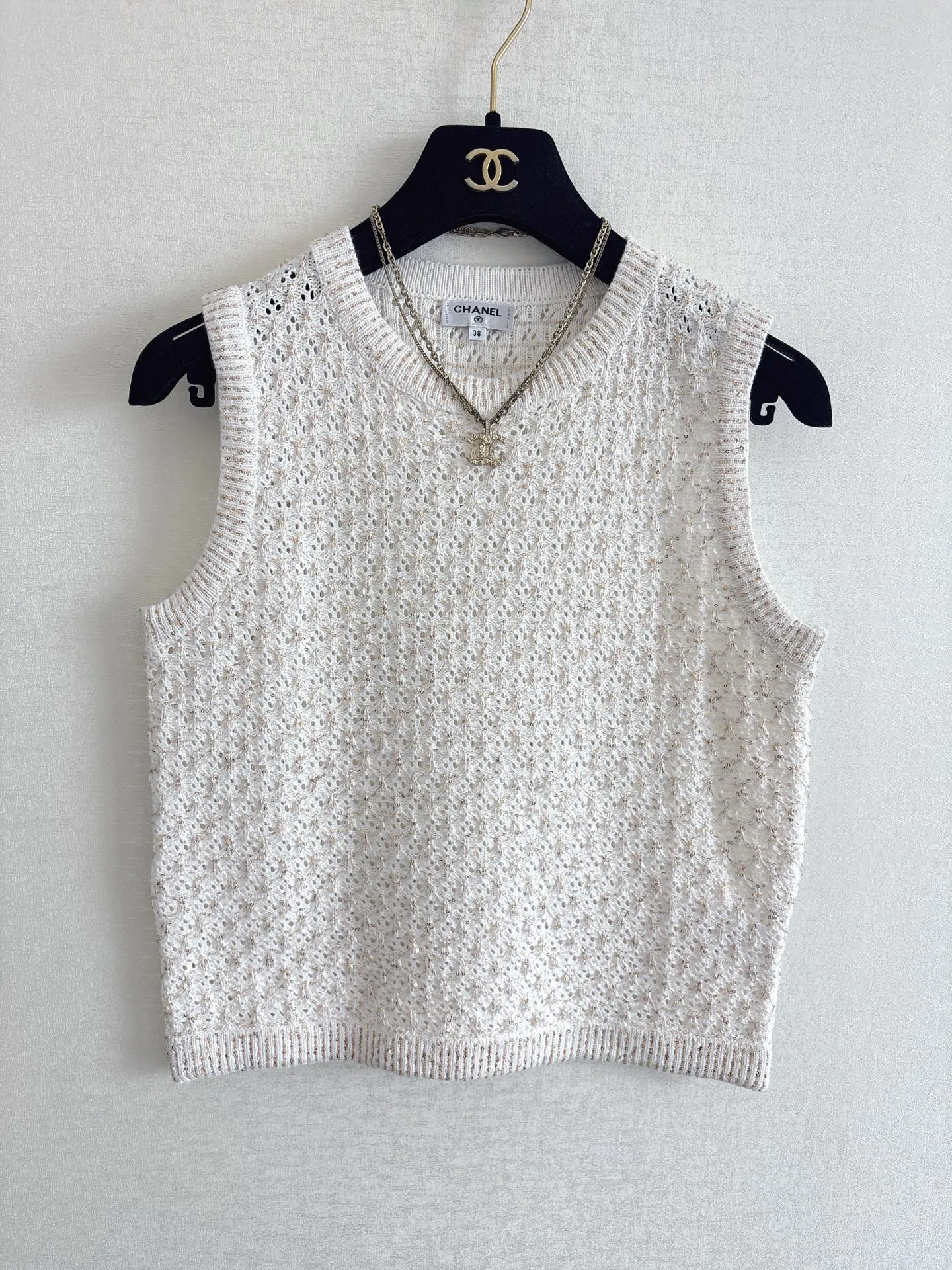 Жилеты Женские Chanel 11697156