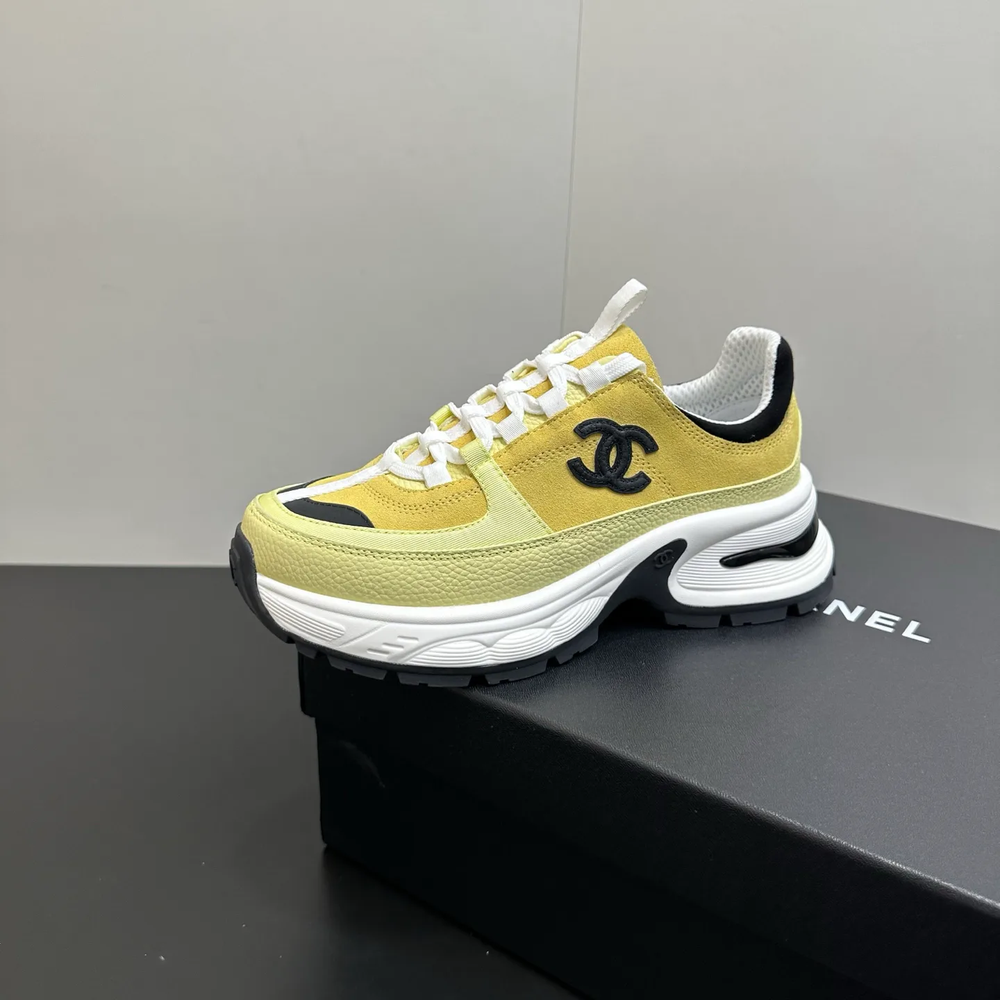 Кроссовки Женские Chanel 1748640