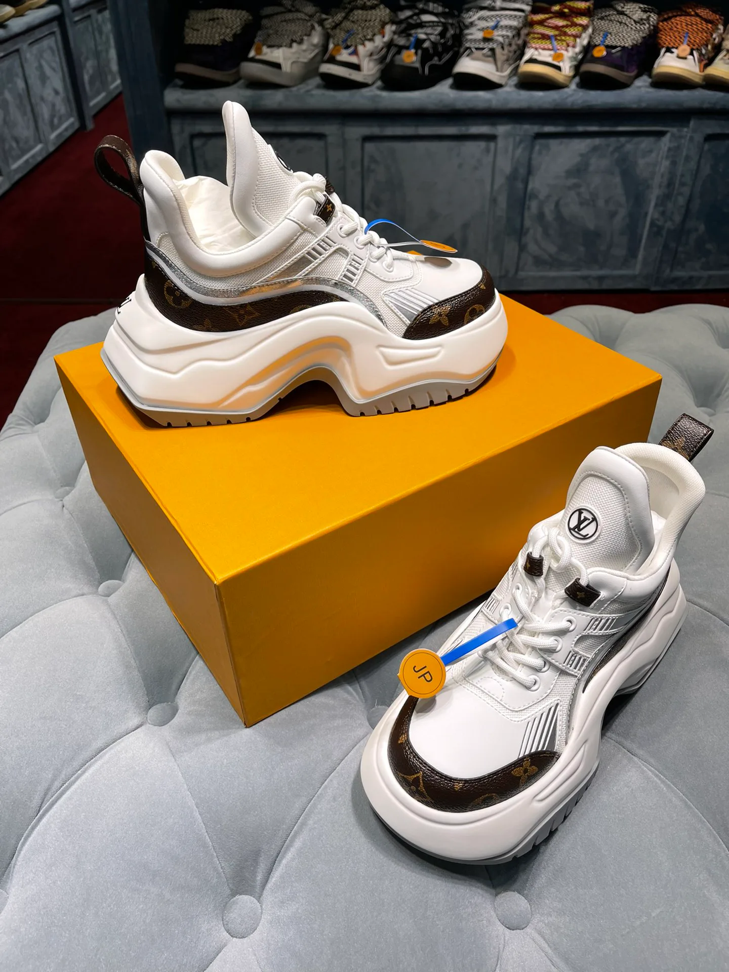 Кроссовки Женские Louis Vuitton 14854