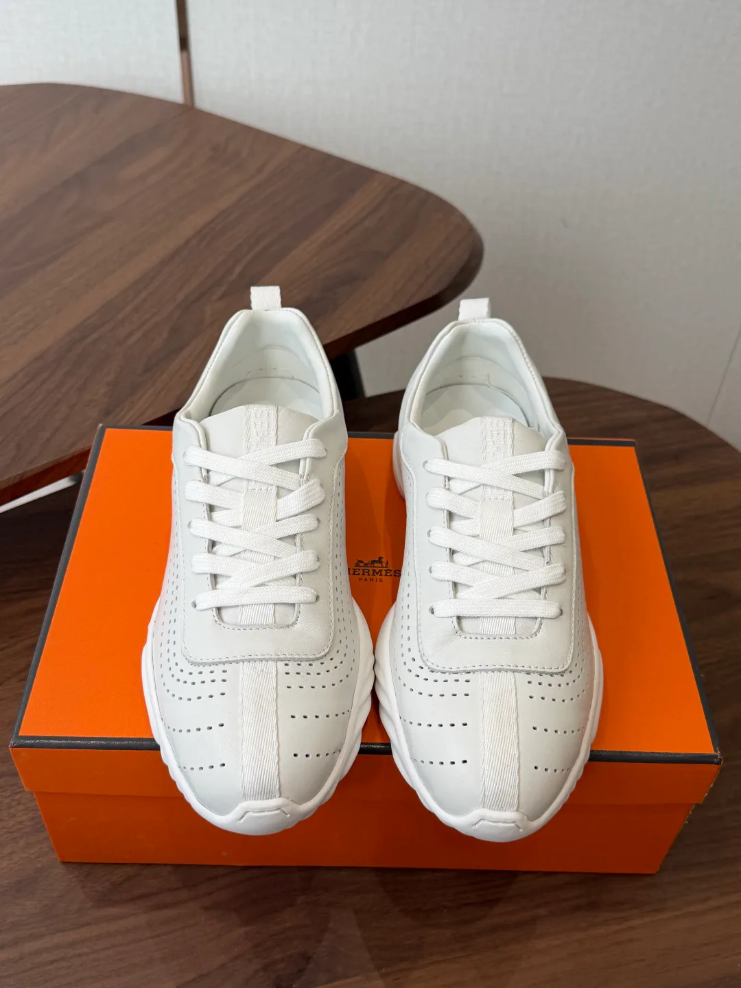 Кроссовки Женские Hermes 17128301