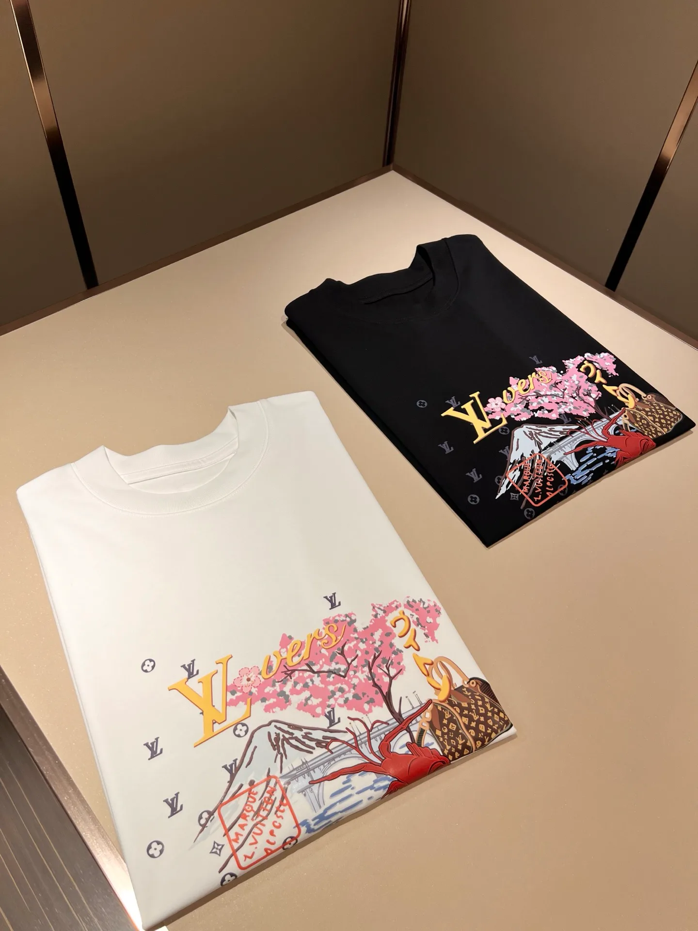 Футболки Мужские Louis Vuitton 1220318