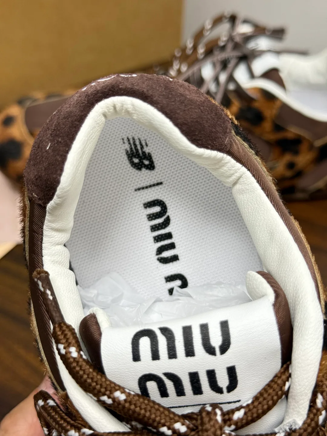 Кроссовки Женские Miu Miu 18961435