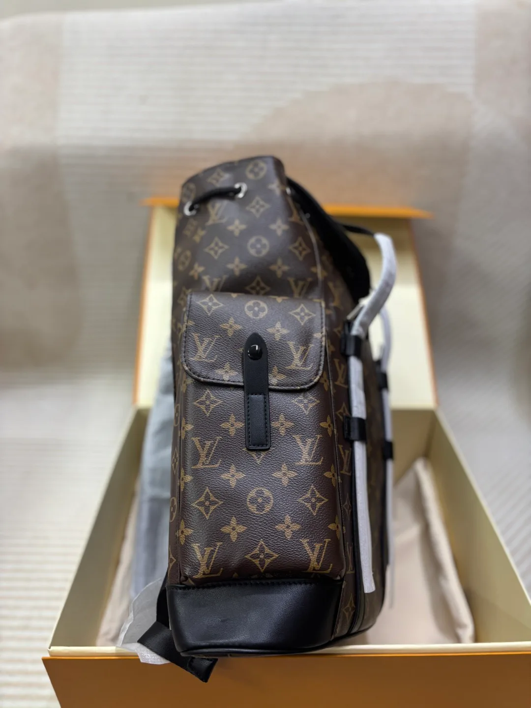 Рюкзаки Мужские Louis Vuitton 15055902