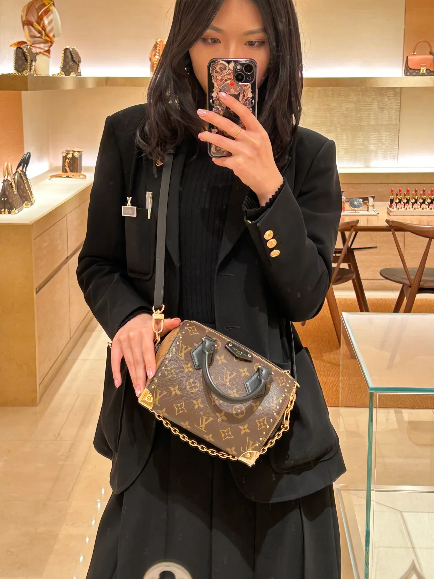 Классические Сумки Женские Louis Vuitton 18148120