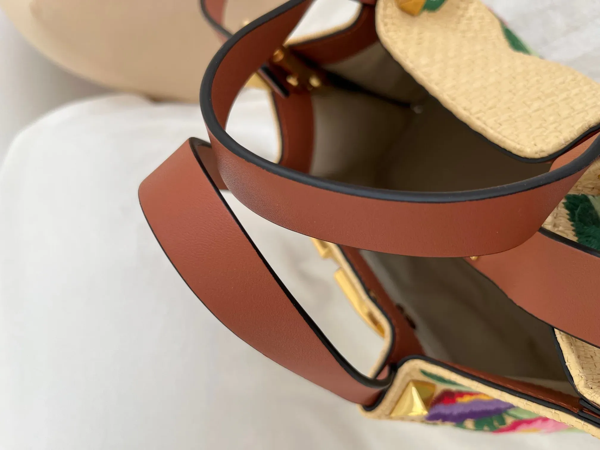 Сумки На Ремне Женские Valentino 1012905