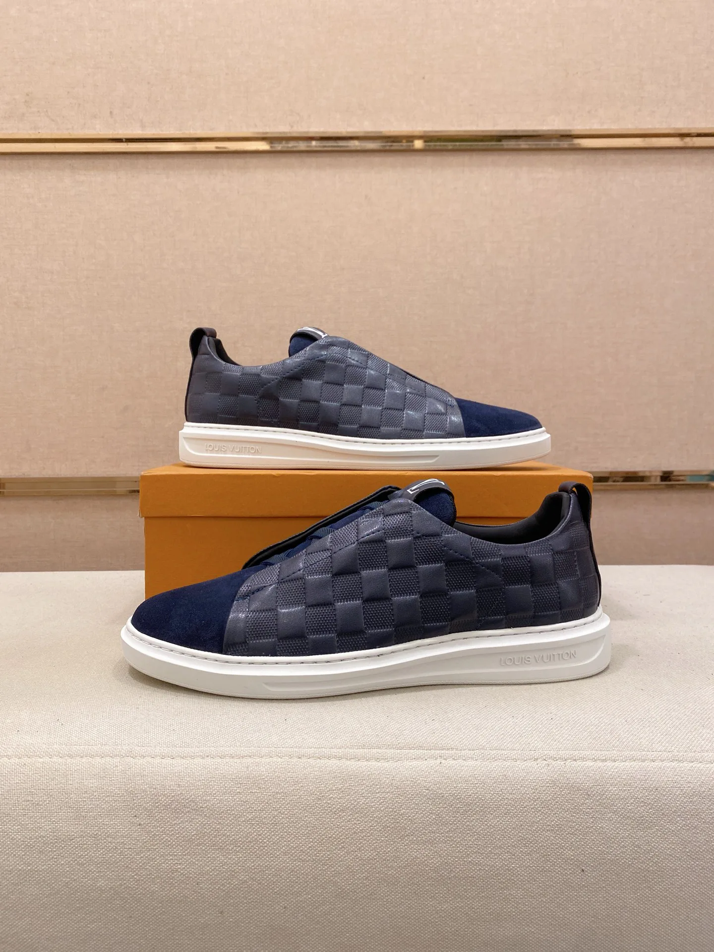 Кроссовки Мужские Louis Vuitton 433978