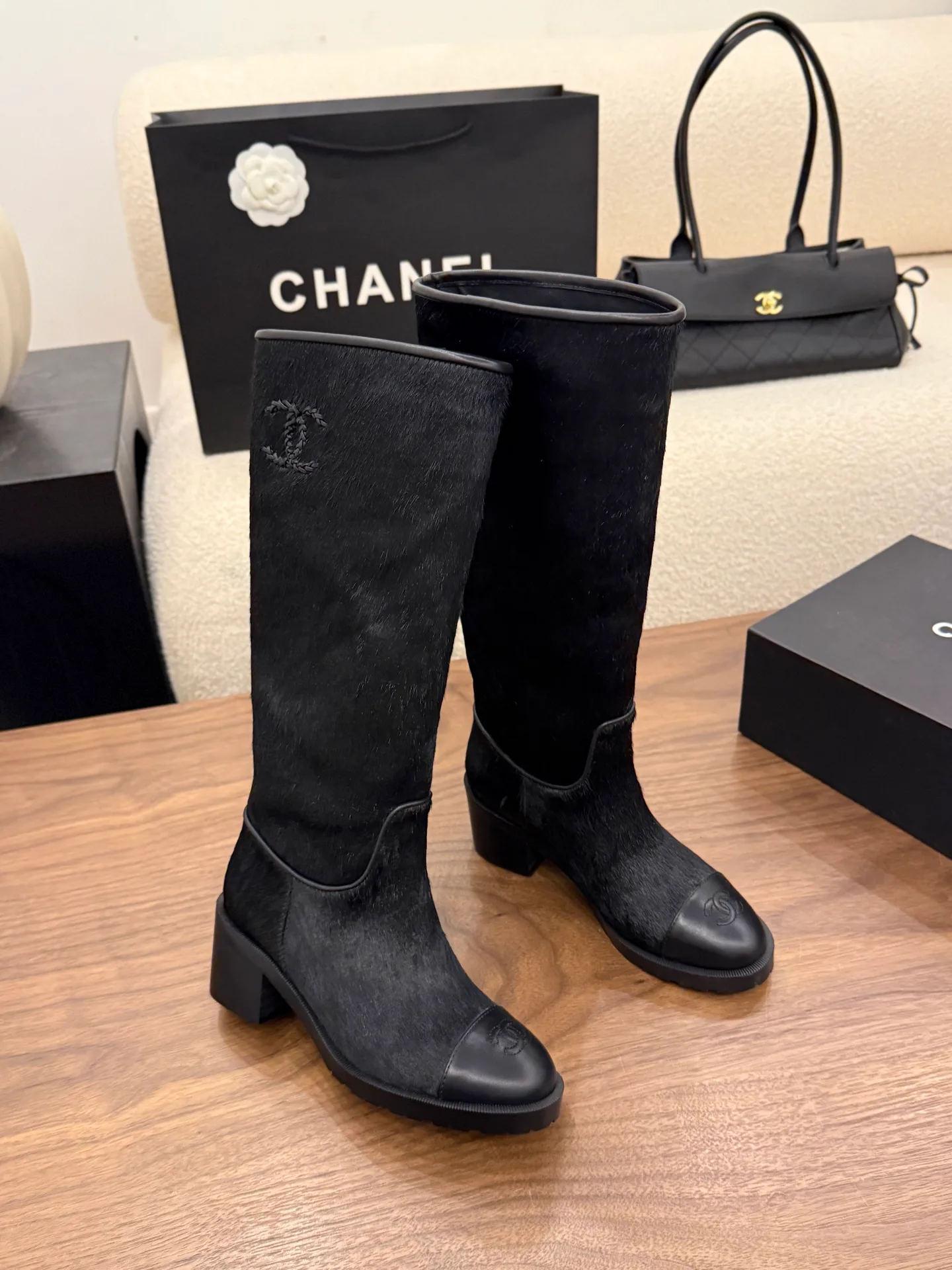 Сапоги Женские Chanel 18223598