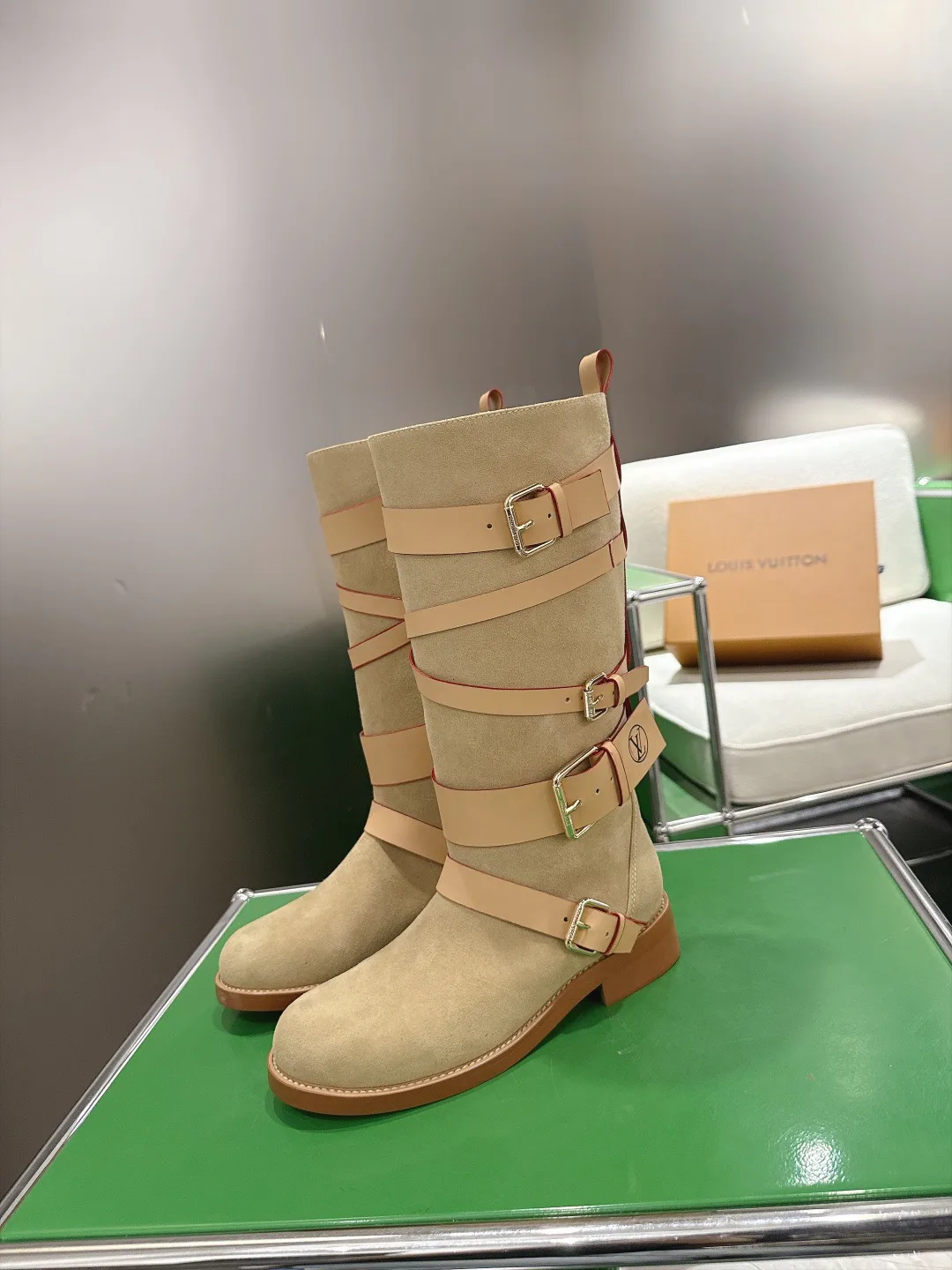 Сапоги Женские Louis Vuitton 18053362