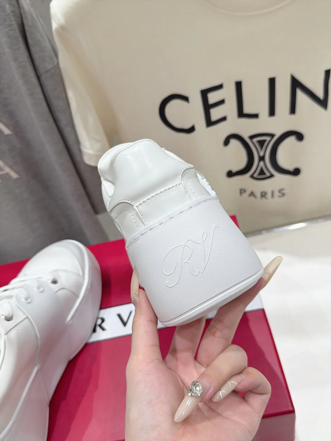 Кроссовки Женские Roger Vivier 18780305