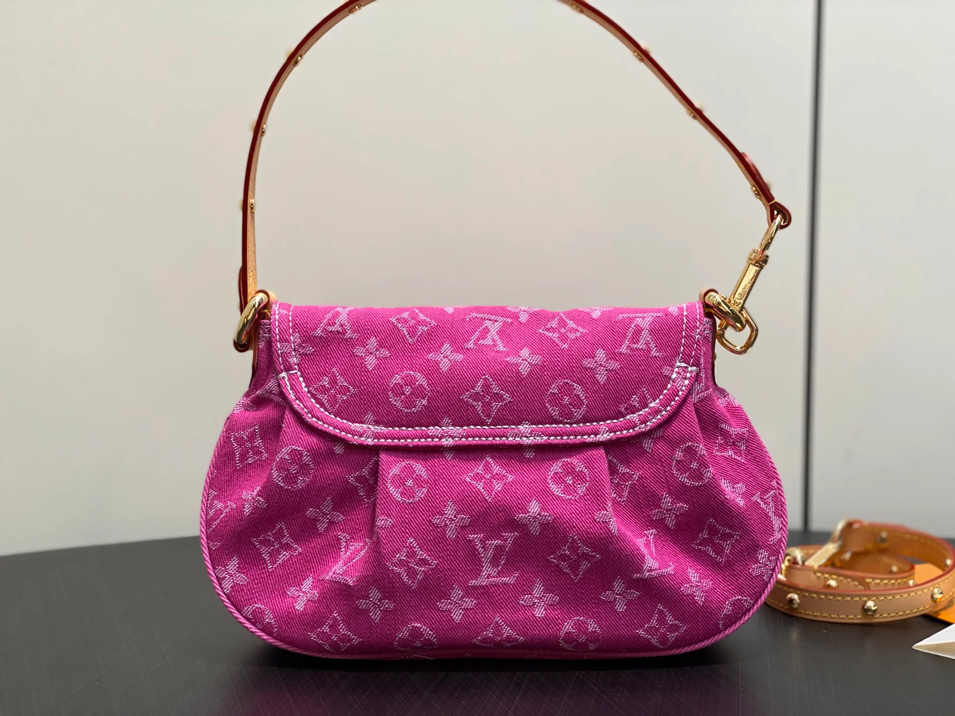 Классические Сумки Женские Louis Vuitton 11724307