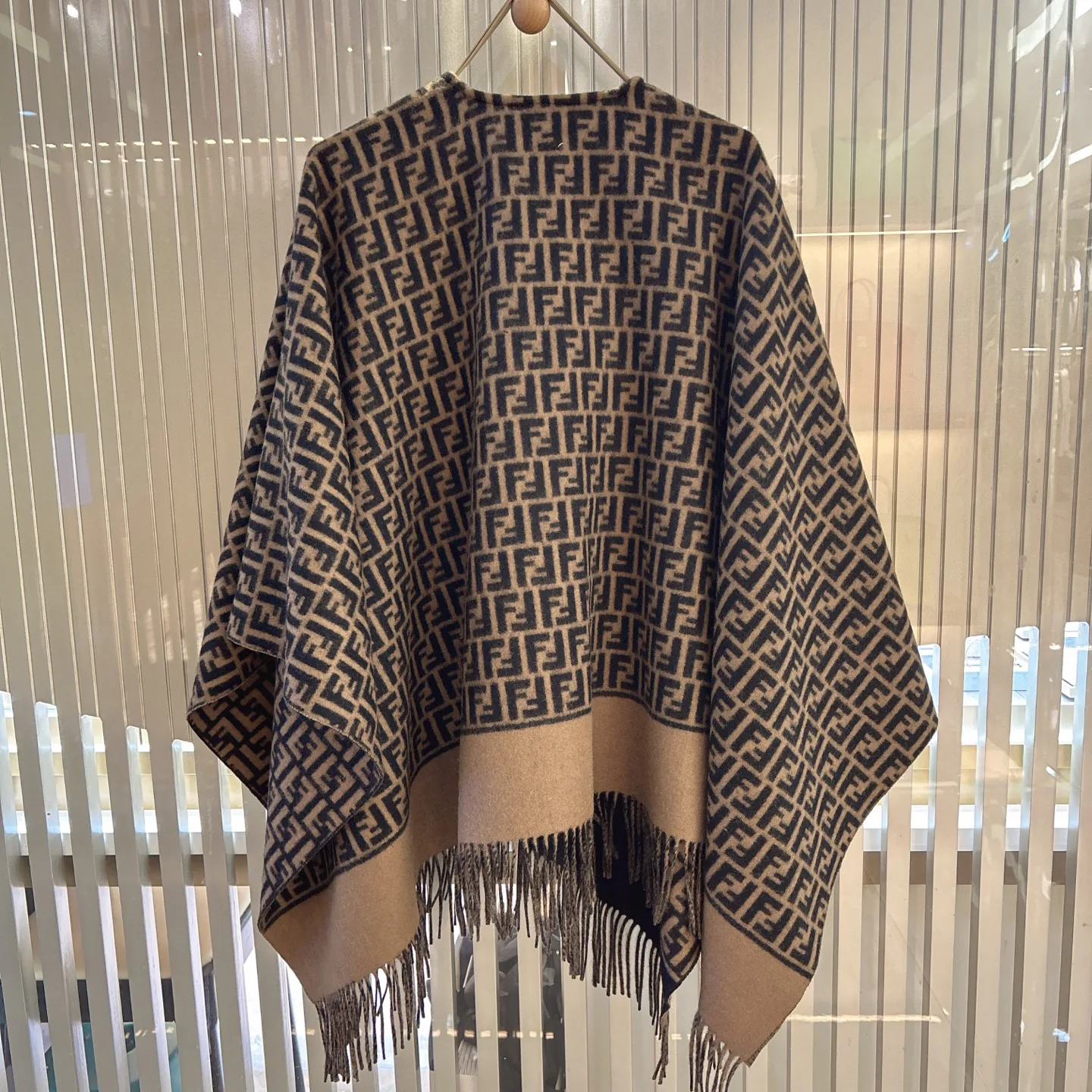 Шарфы Женские Fendi 312077