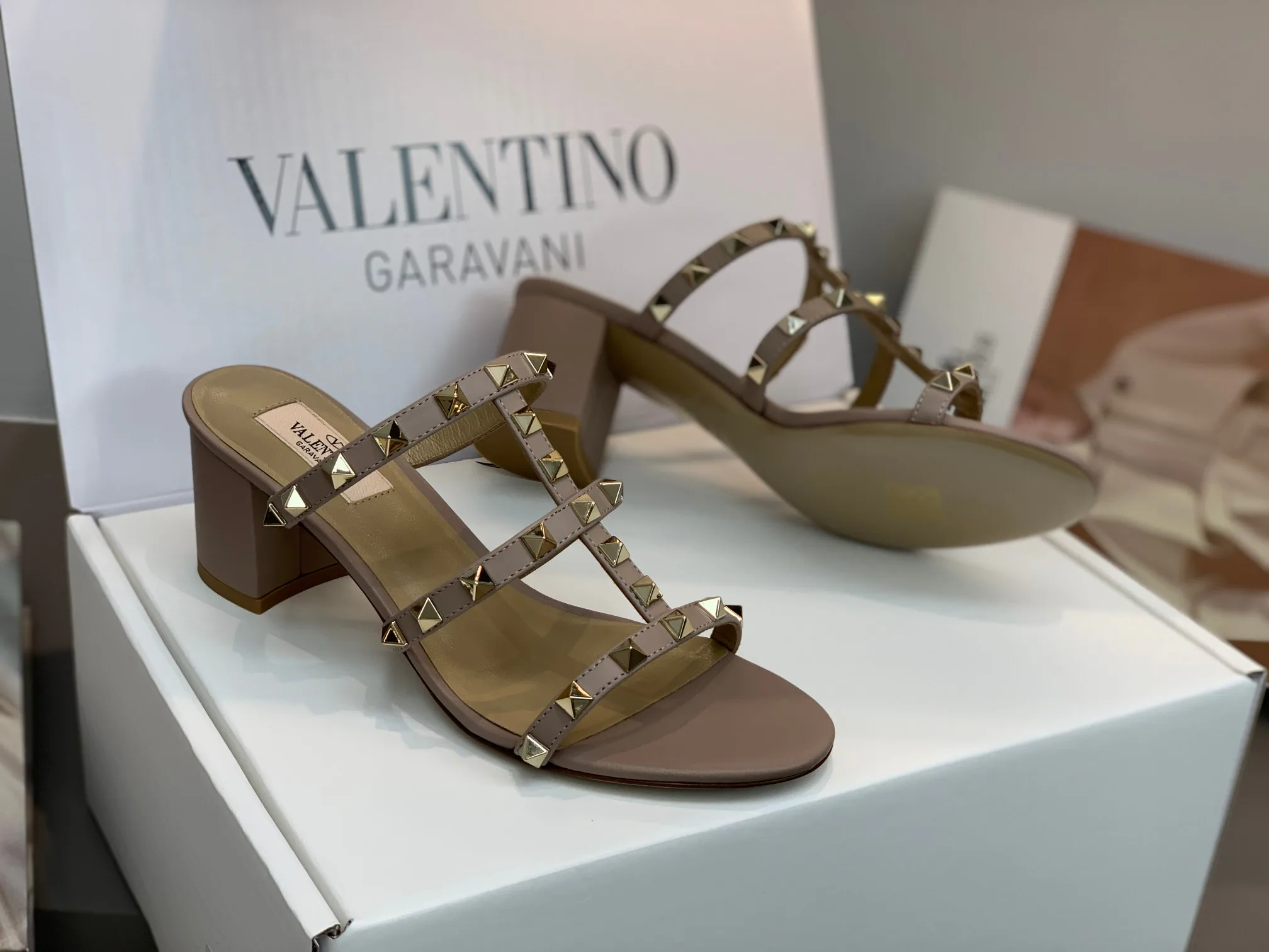 Сандалии Женские Valentino 11323072