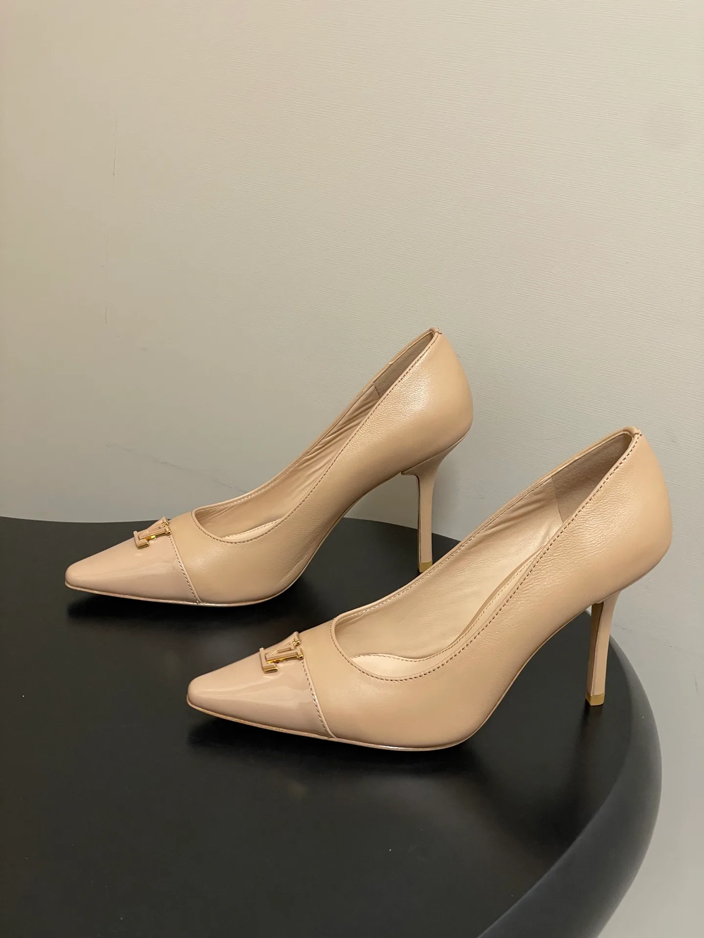 Туфли Женские Louis Vuitton 11628706