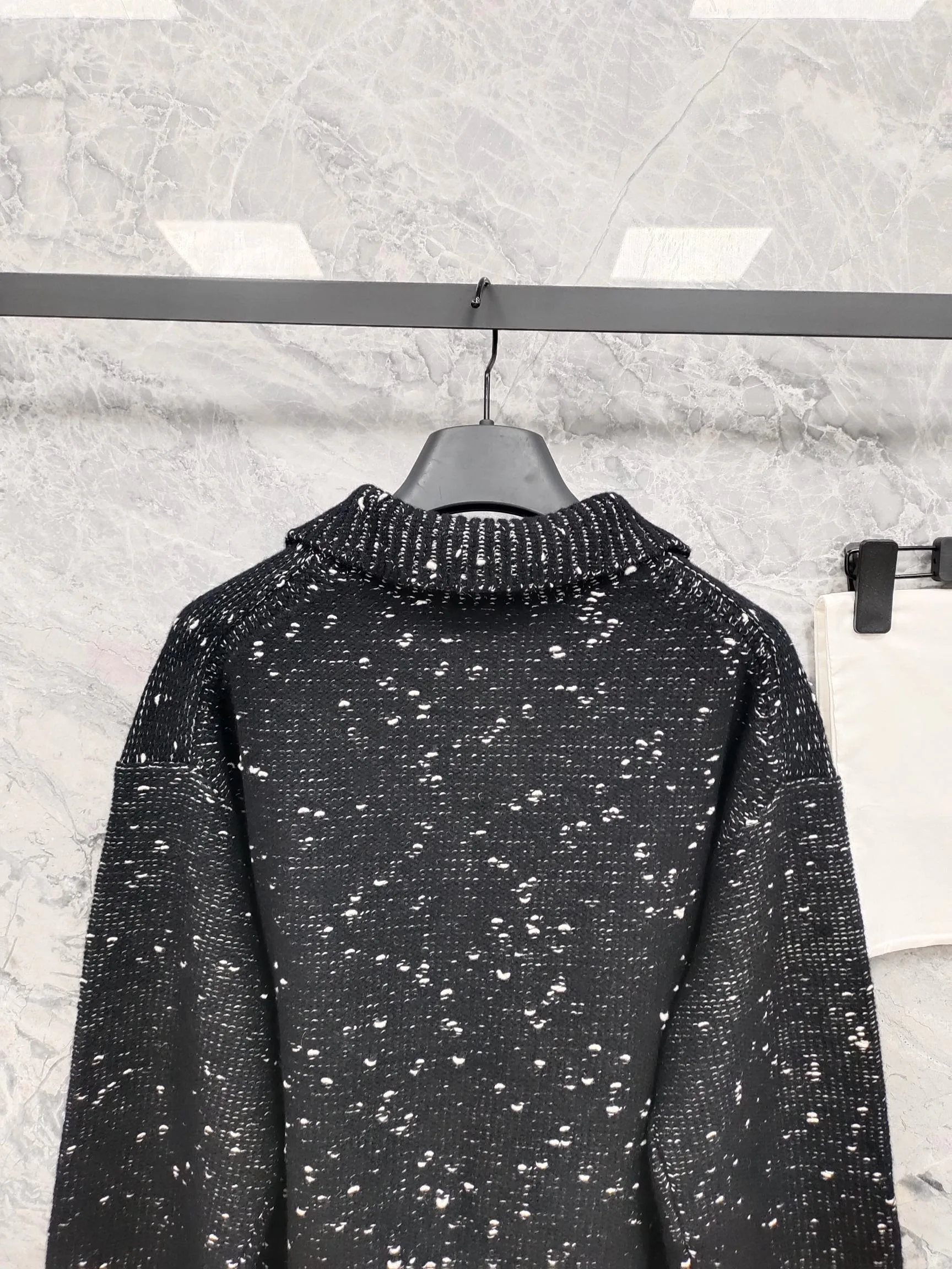 Джемперы И Свитеры Женские Chanel 18743654