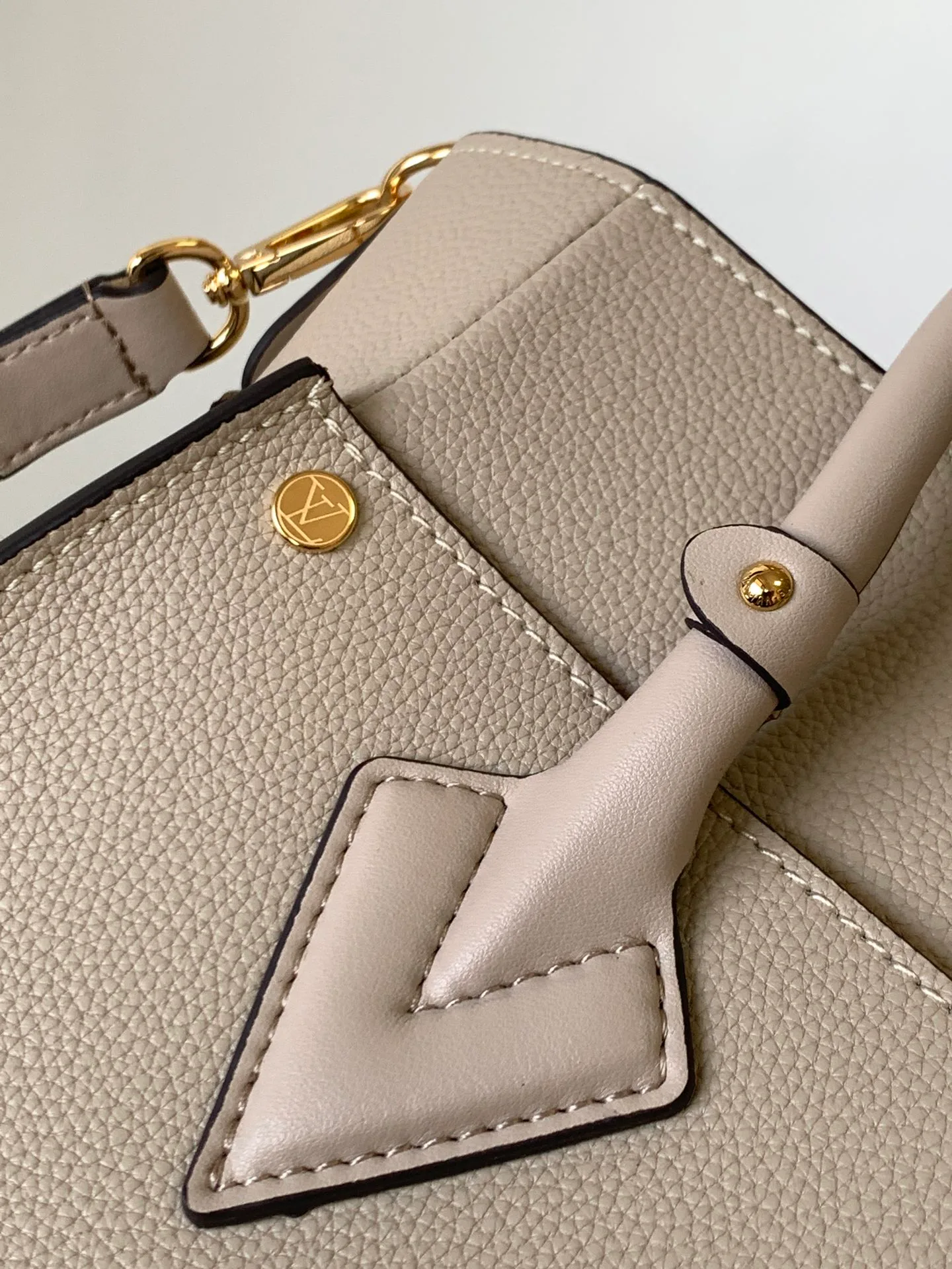 Классические Сумки Женские Louis Vuitton 11185381