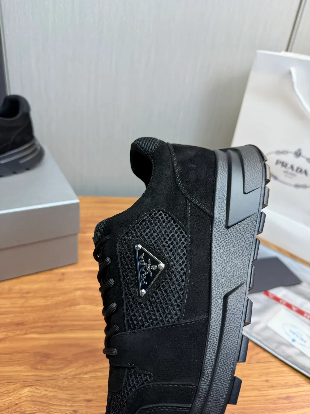 Кроссовки Мужские Prada 17962230