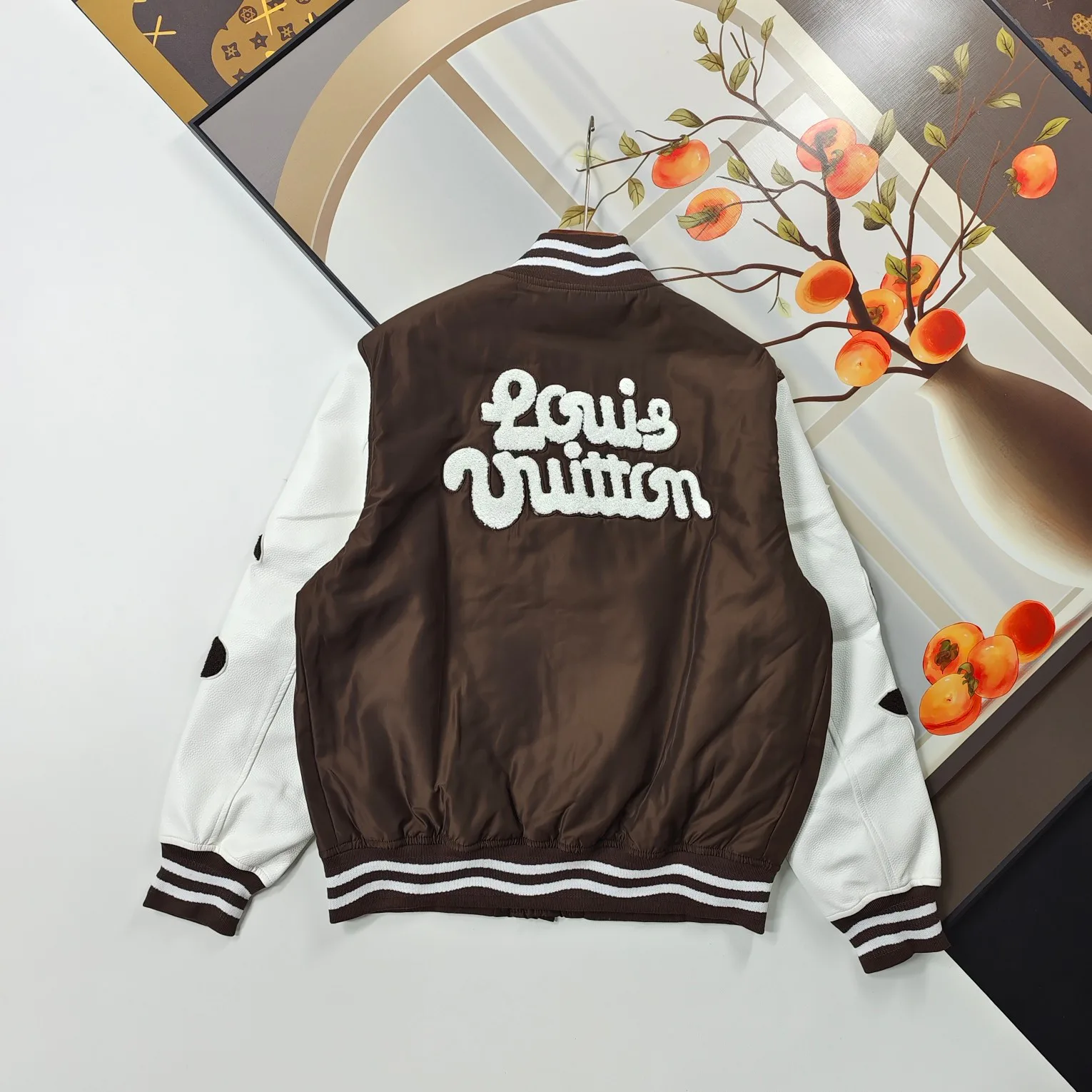 Куртки И Пуховики Женские Louis Vuitton 212677