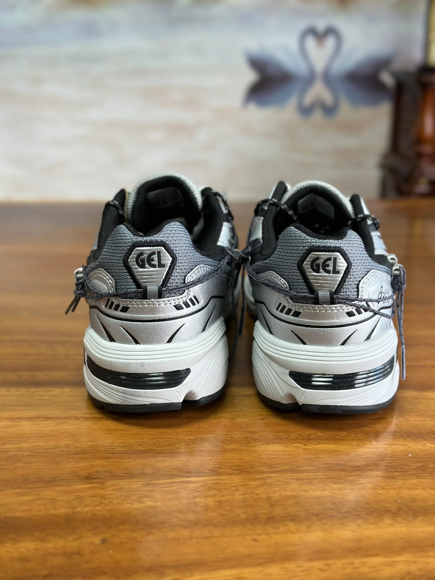 Кроссовки Женские Asics 17962309
