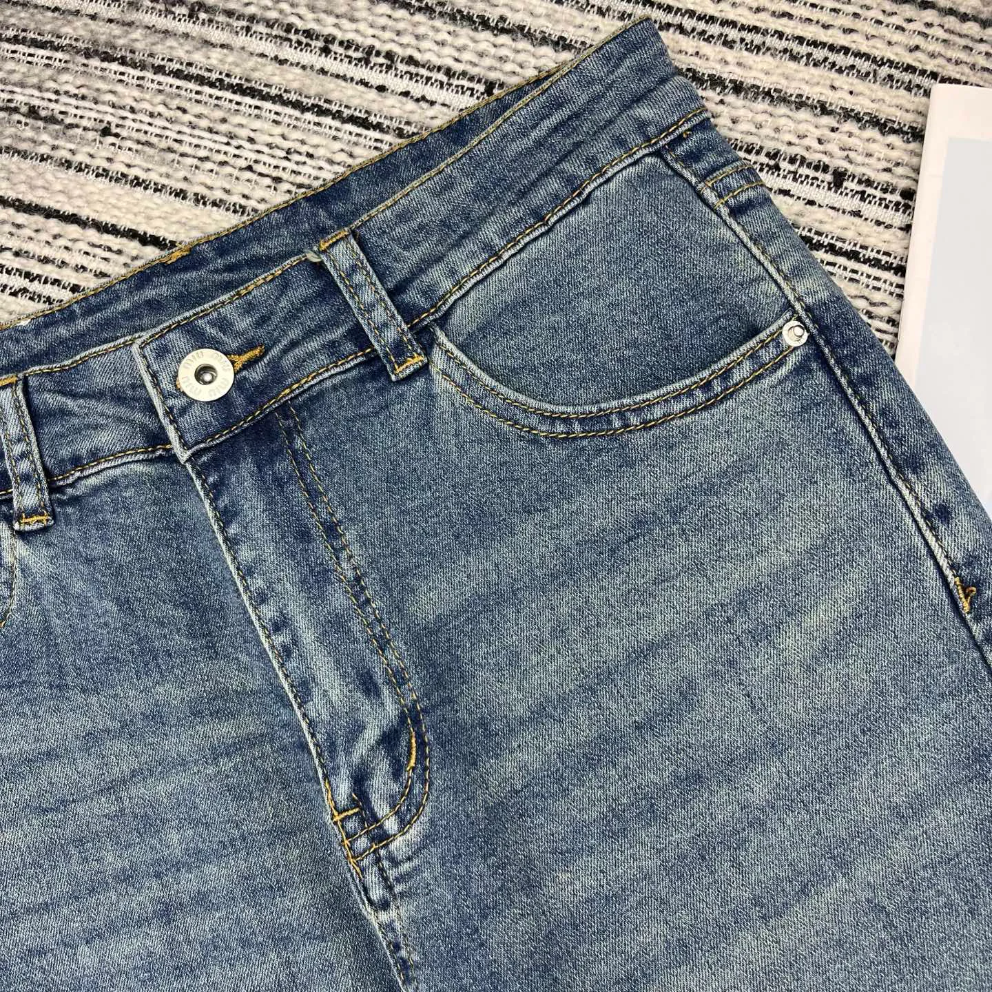 Джинсы Женские Miu Miu 11690249