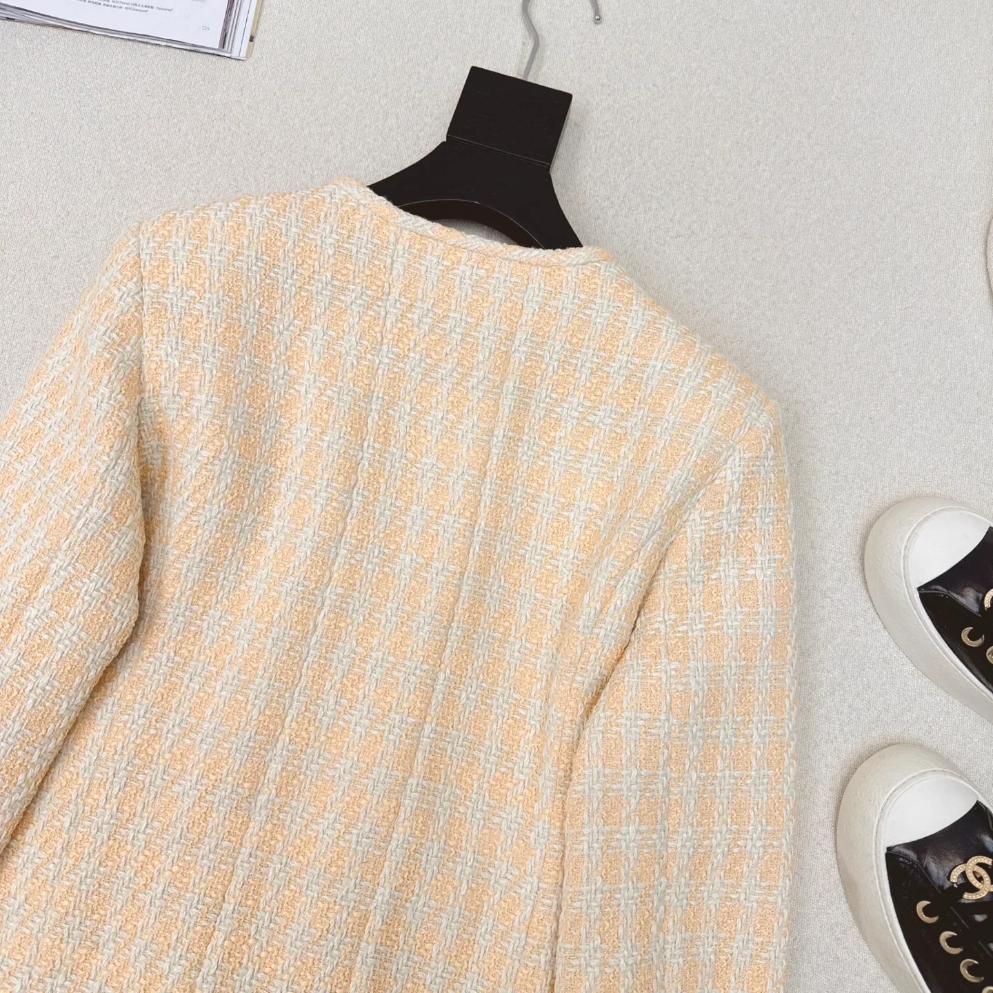 Куртки И Пуховики Женские Chanel 18116