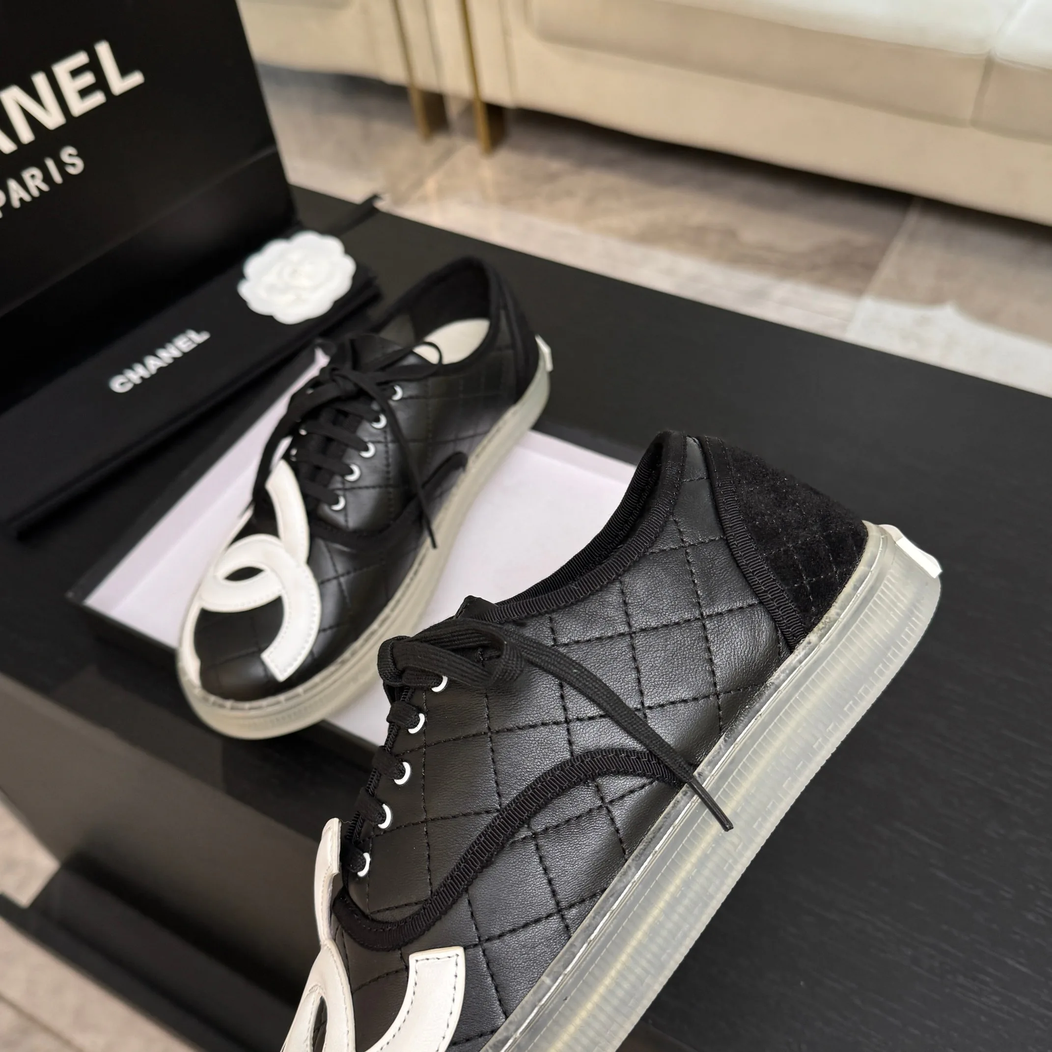 Кроссовки Женские Chanel 18738197