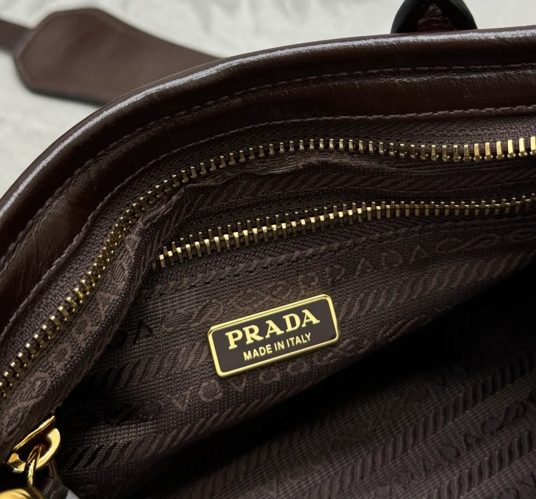 Сумки На Ремне Женские Prada 11682142
