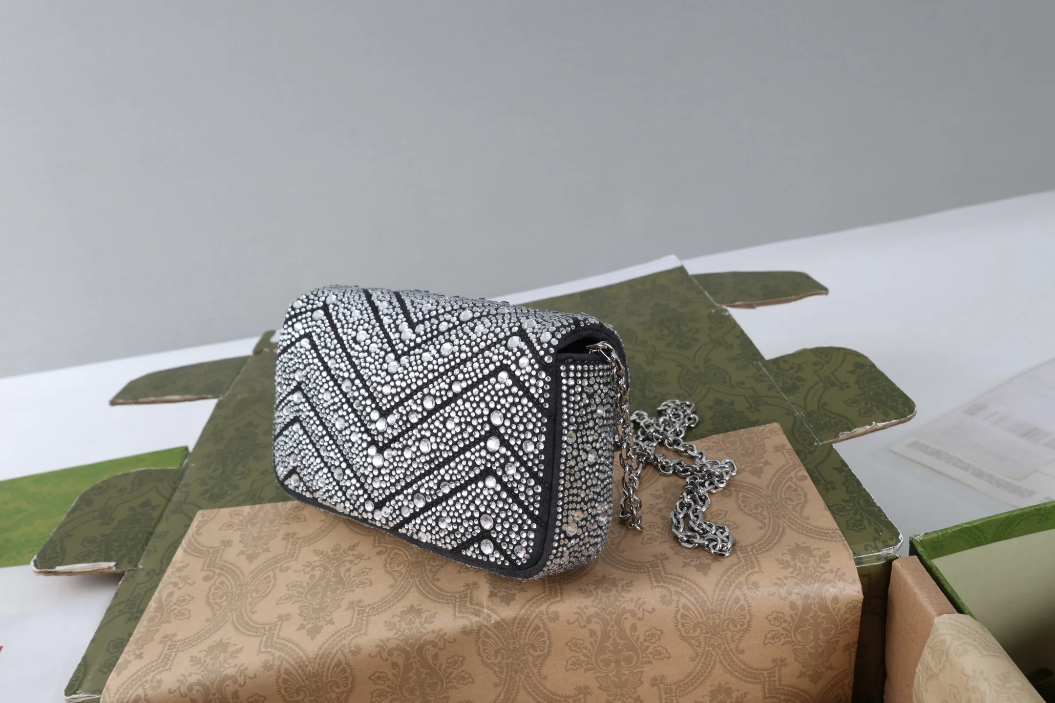 Классические Сумки Женские Gucci 18005074