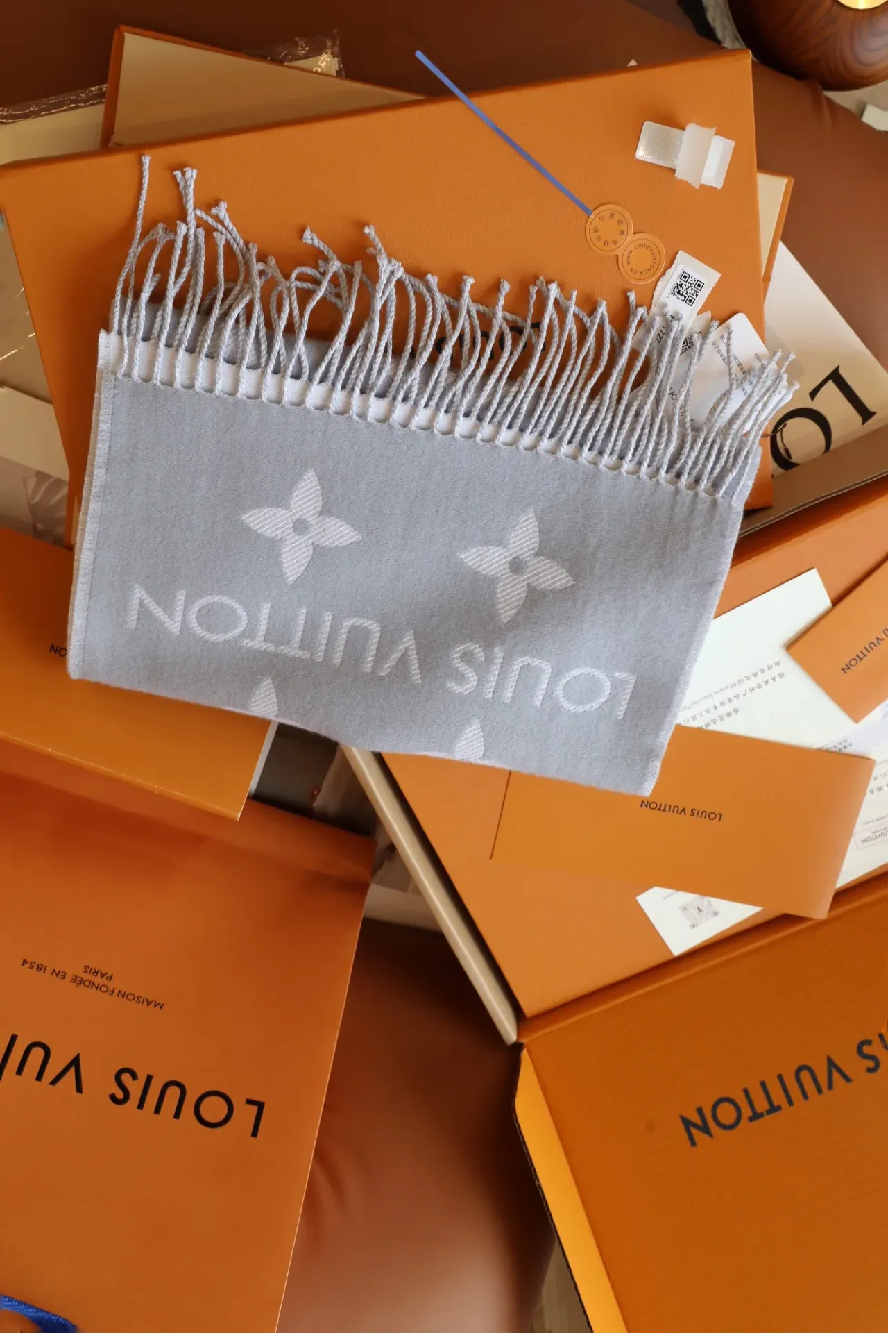 Шарфы Louis Vuitton 1313426