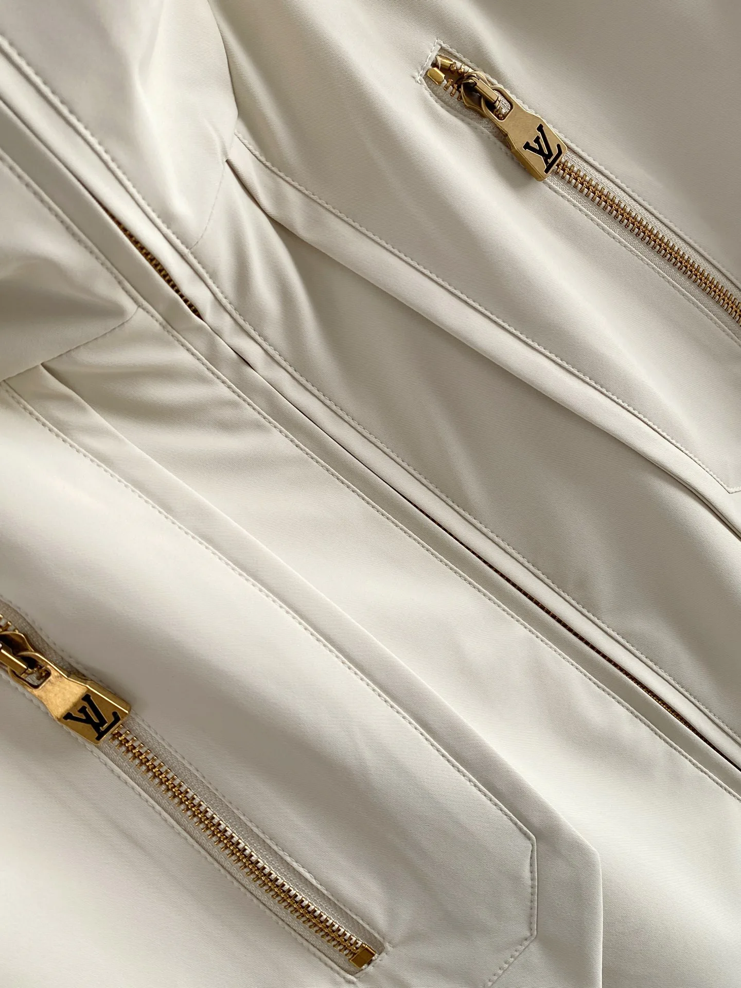 Куртки И Пуховики Мужские Louis Vuitton 10827348