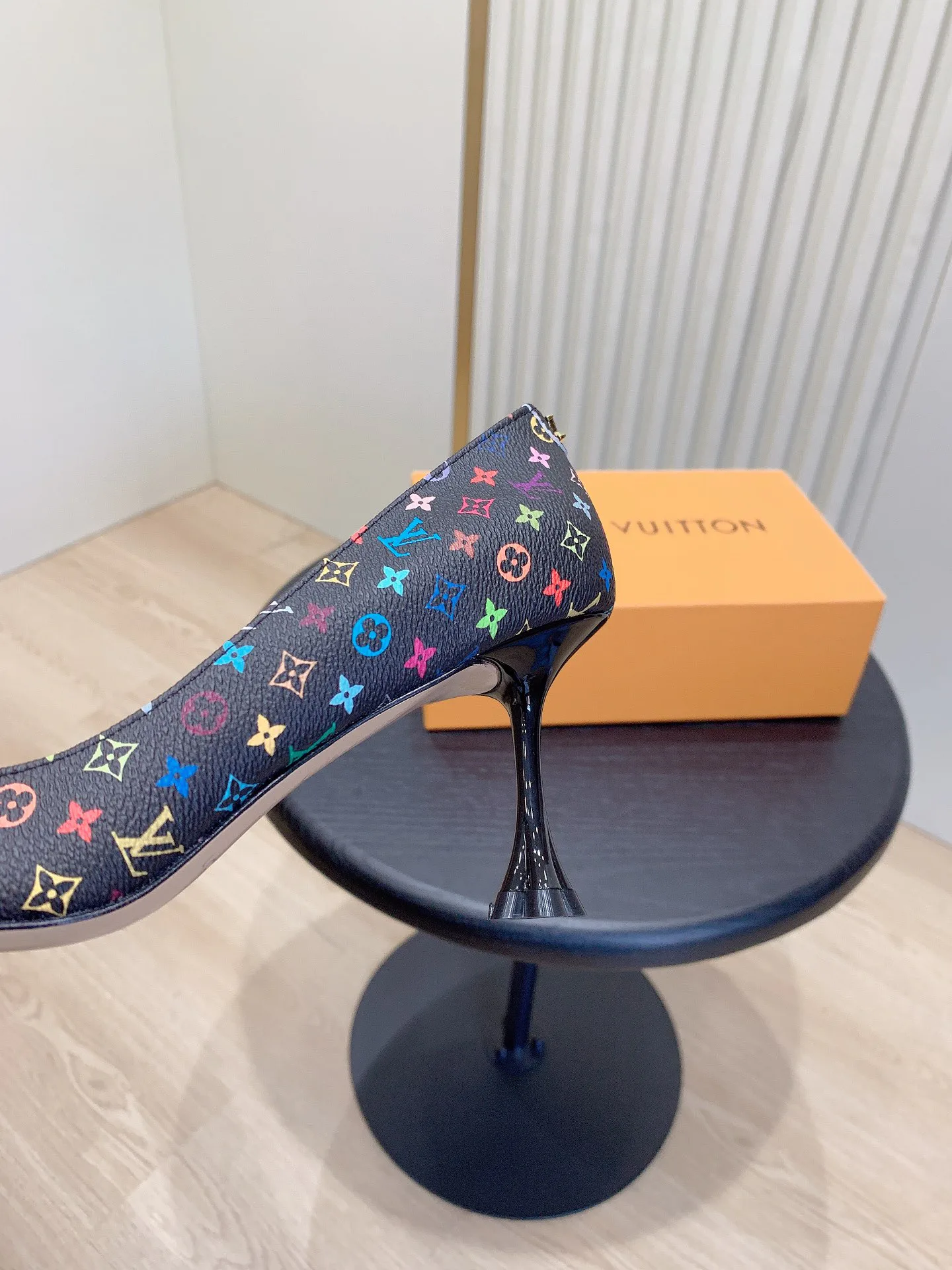 Туфли Женские Louis Vuitton 1834456