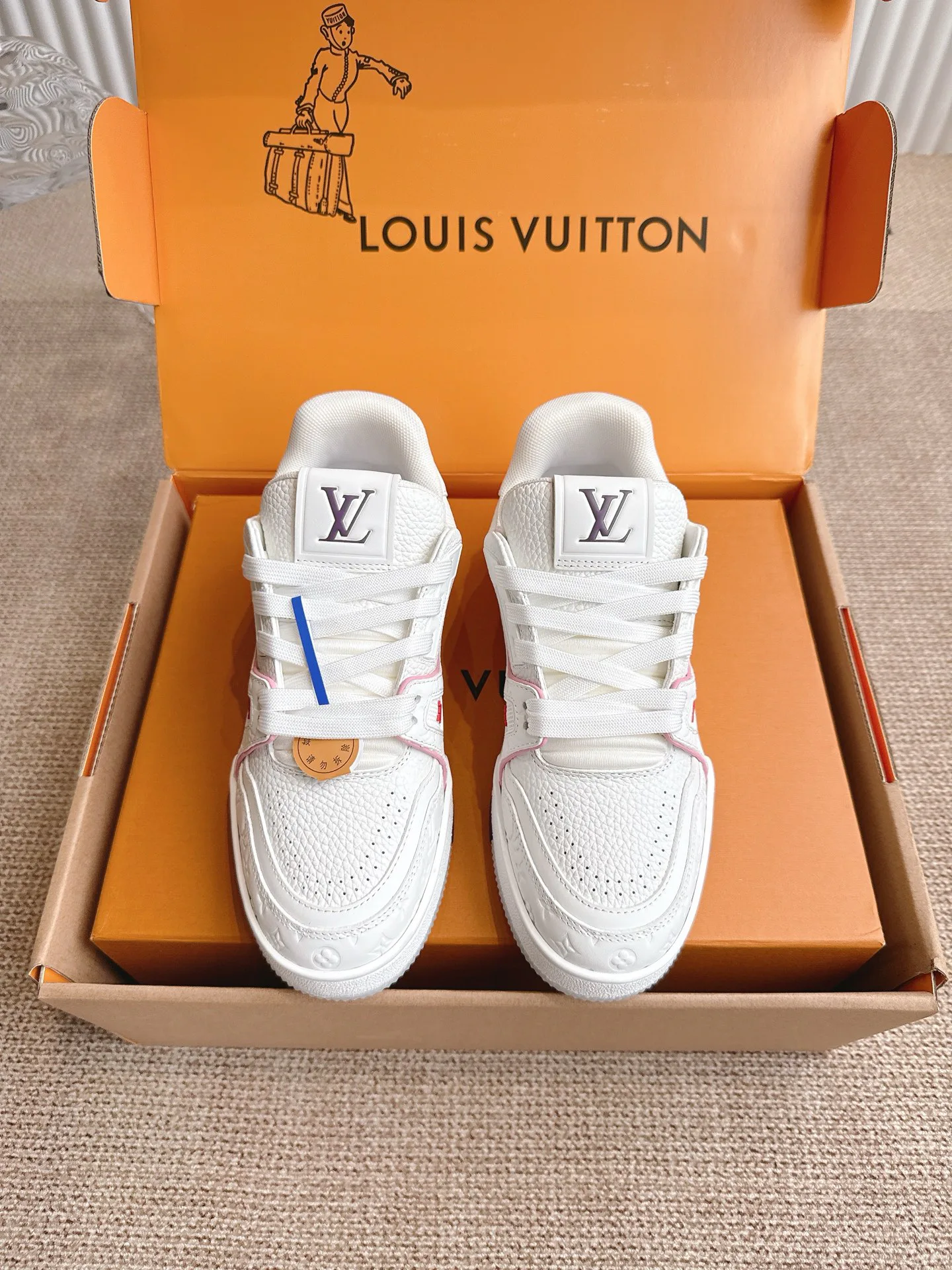Кроссовки Женские Louis Vuitton 18324754