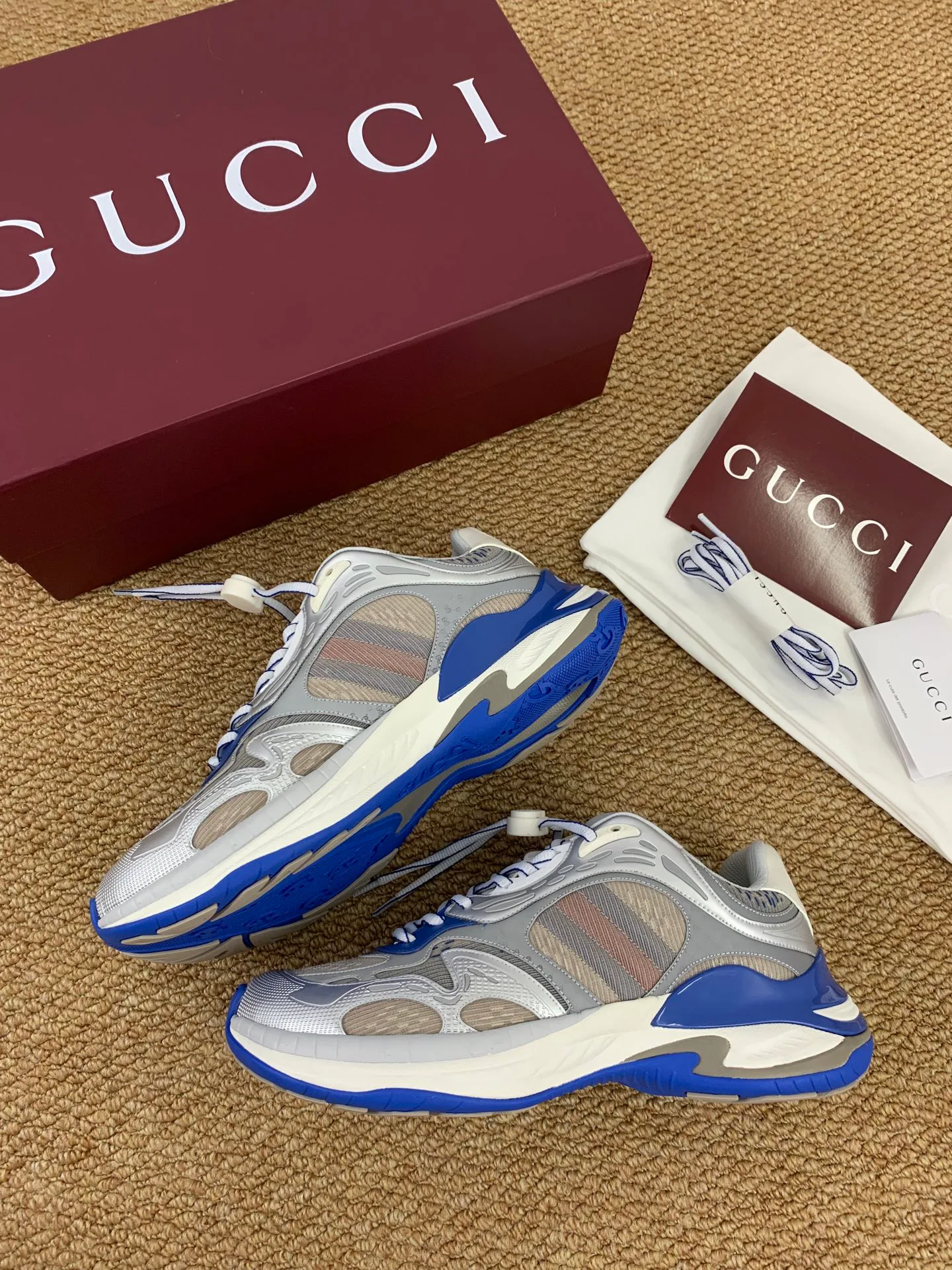 Кроссовки Женские Gucci 17545258