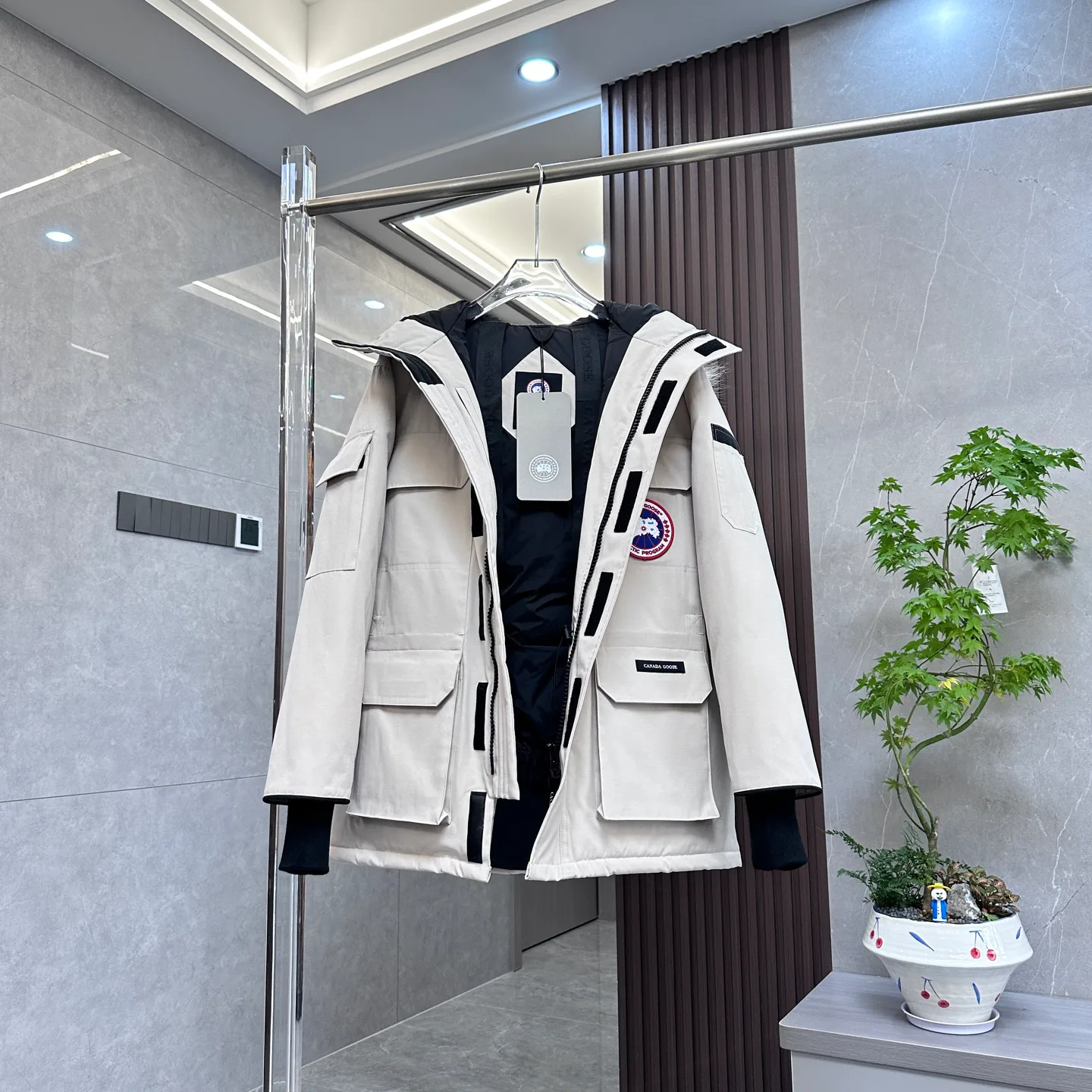 Куртки И Пуховики Женские Canada Goose 18515366